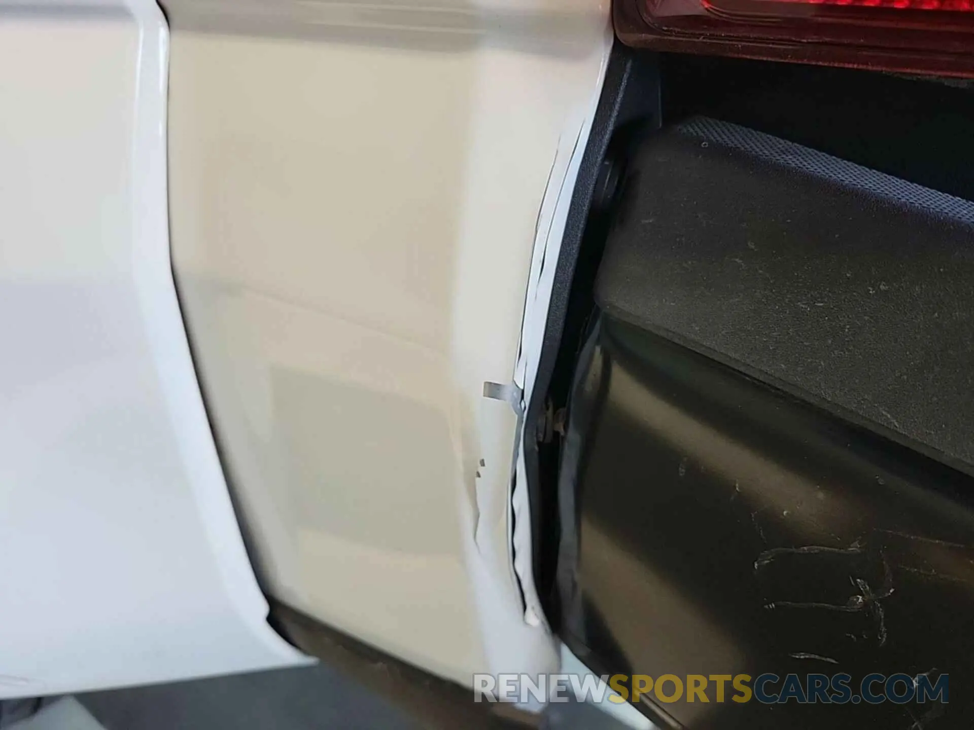 23 Photograph of a damaged car 1FT8W4DT8MED97673 FORD F450 2021