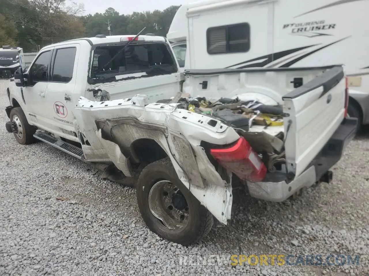 2 Photograph of a damaged car 1FT8W4DT0NEE31266 FORD F450 2022
