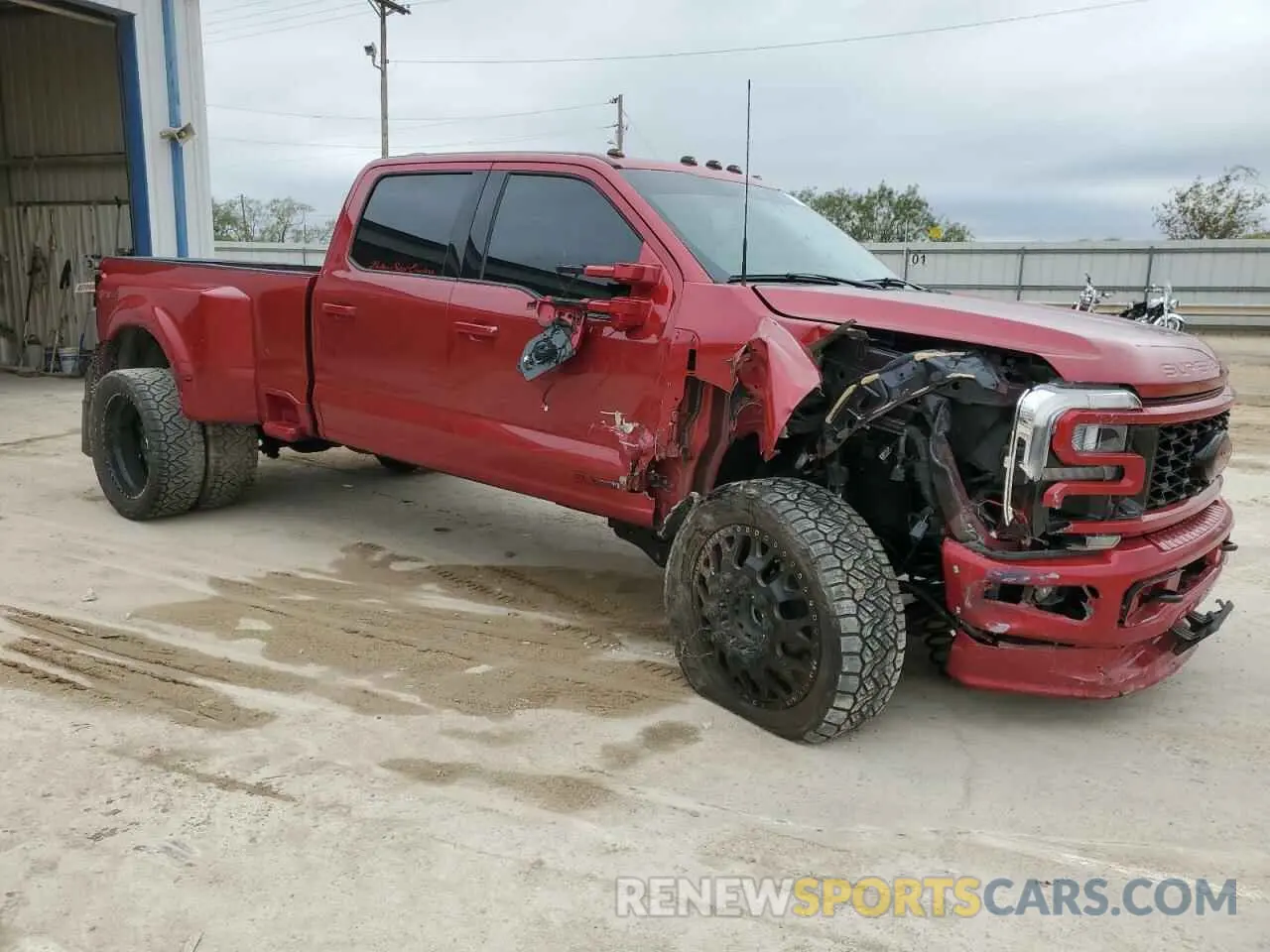4 Photograph of a damaged car 1FT8W4DT8REC05689 FORD F450 2024