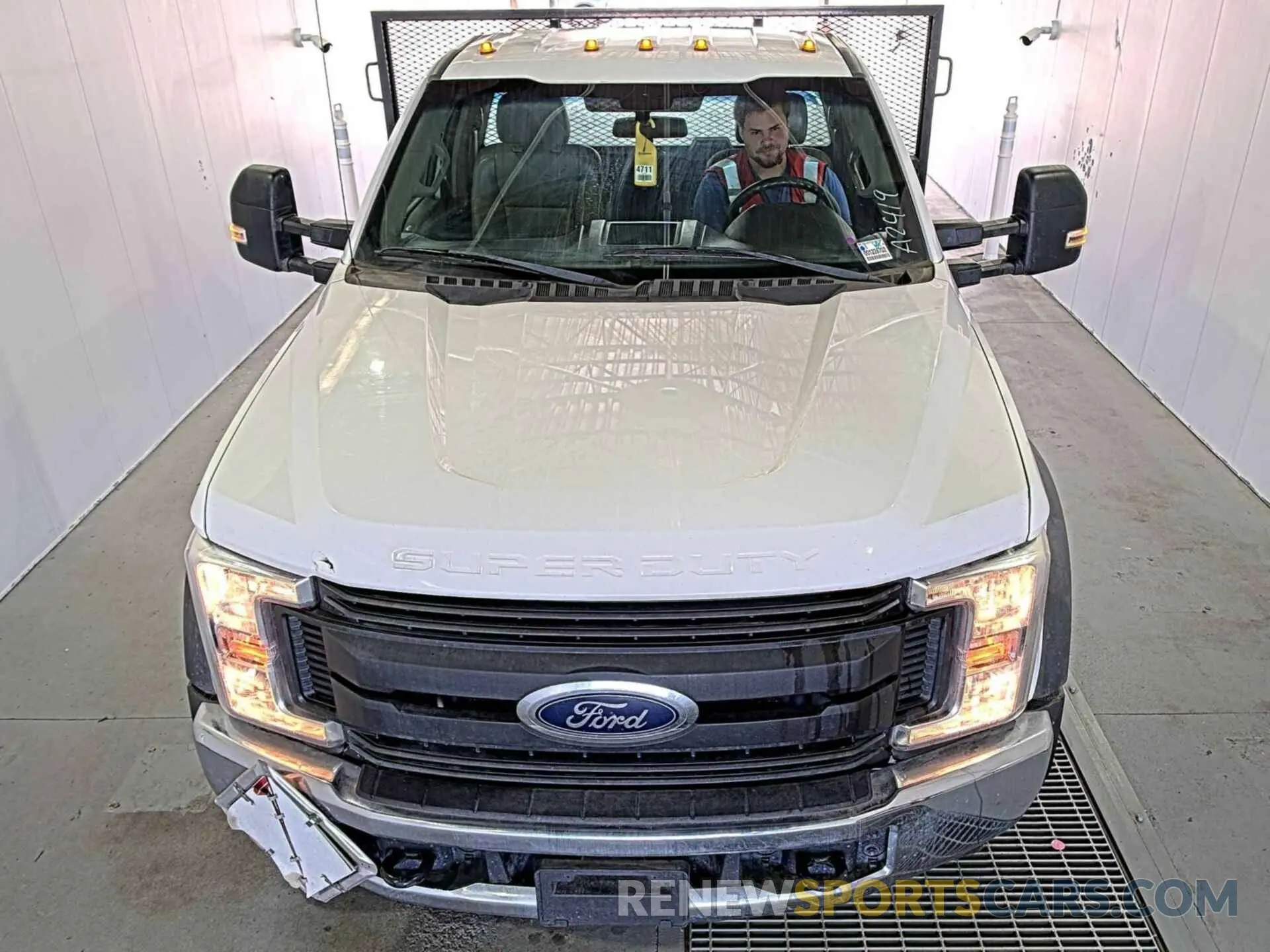 22 Photograph of a damaged car 1FDUF5GY0KDA26498 FORD F550 2019