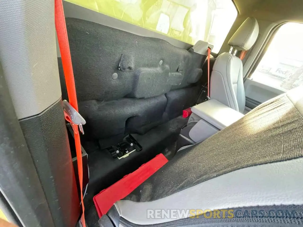 6 Photograph of a damaged car 1FDUF5GY2KEE44149 FORD F550 2019