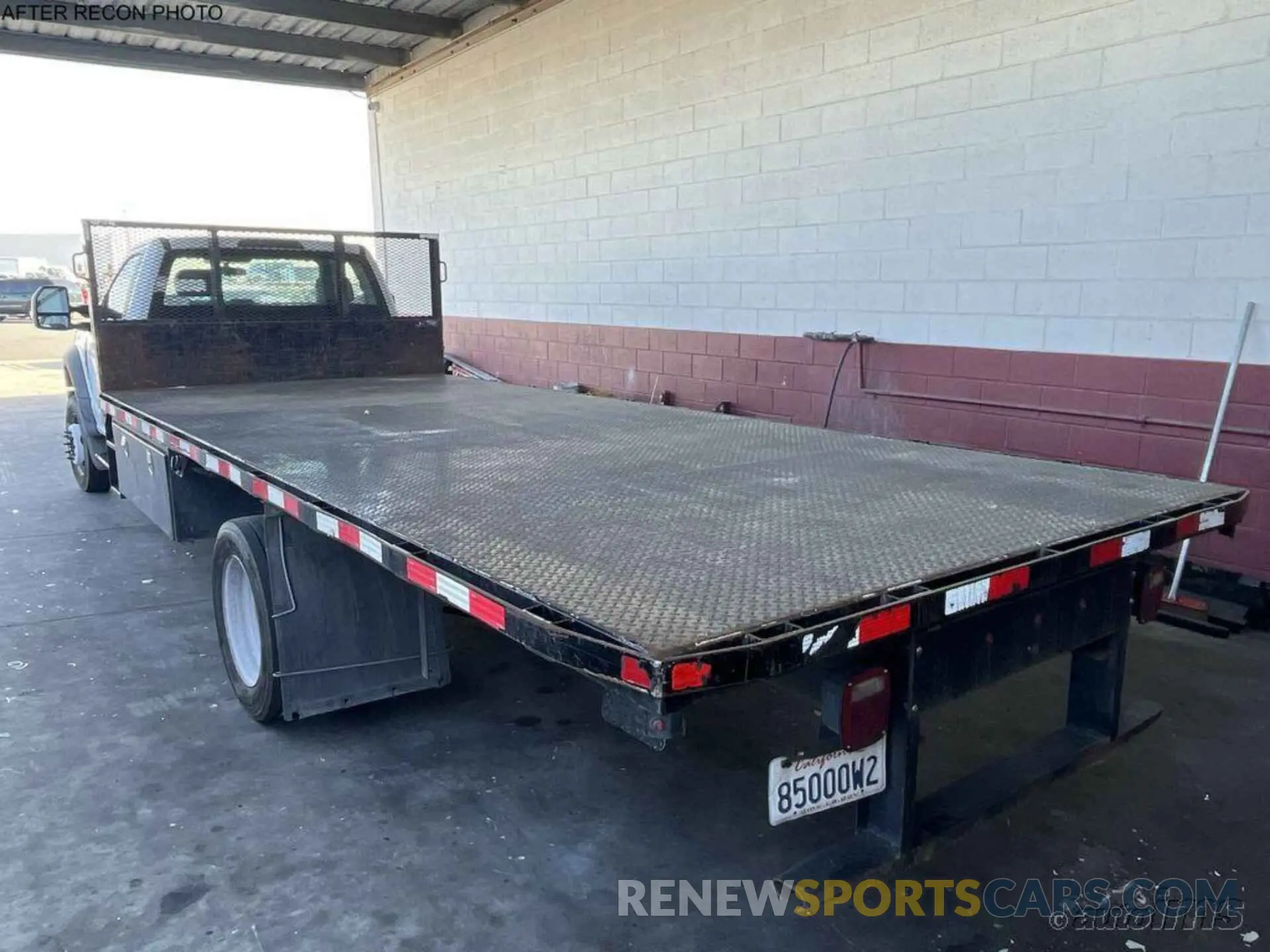 4 Photograph of a damaged car 1FDUF5GYXKDA26492 FORD F550 2019