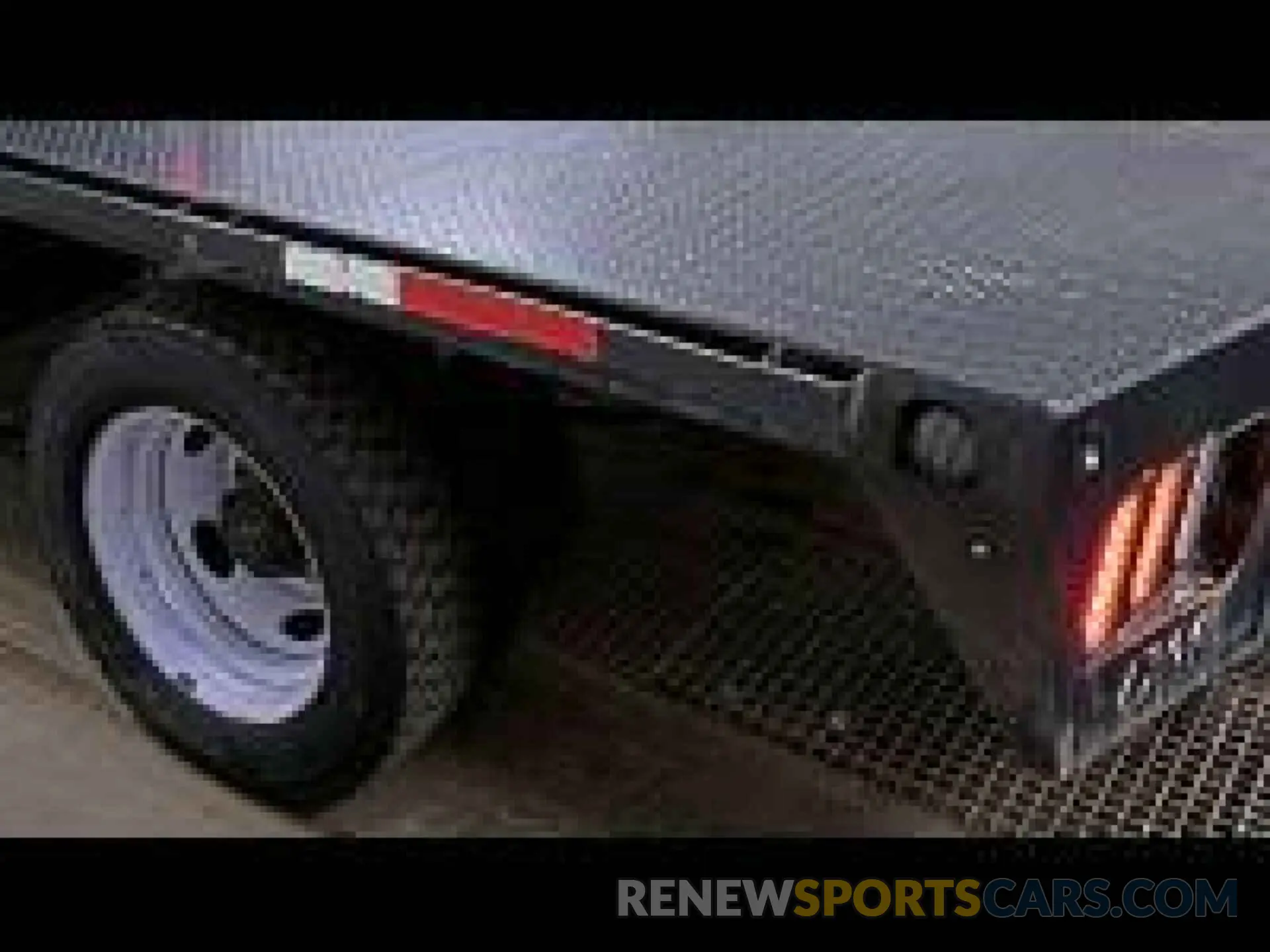 32 Photograph of a damaged car 1FDUF5HTXKDA01482 FORD F550 2019