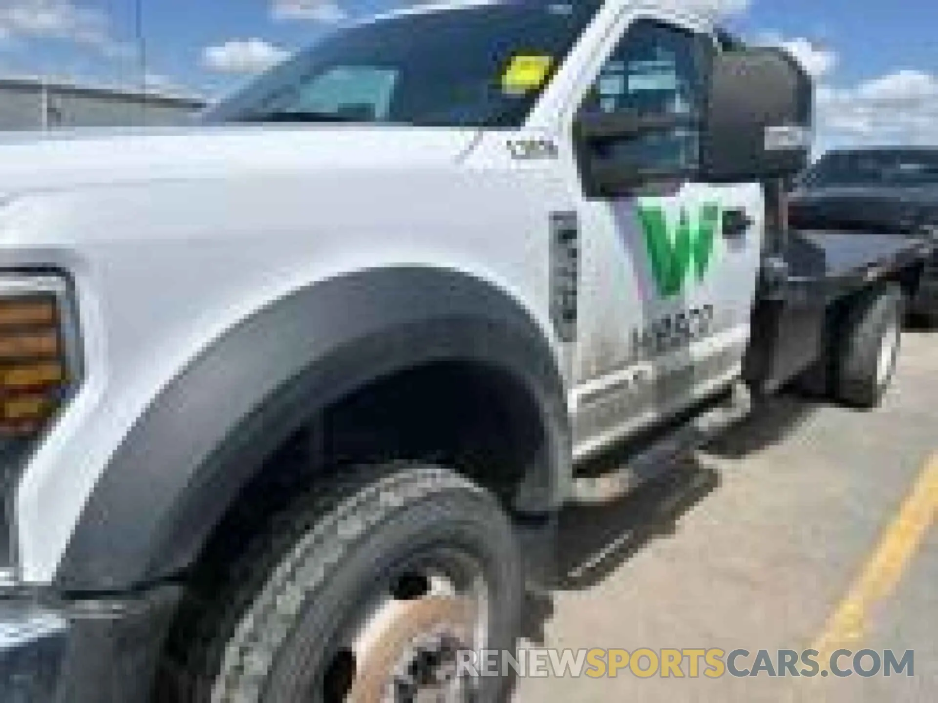 33 Photograph of a damaged car 1FDUF5HTXKDA01482 FORD F550 2019