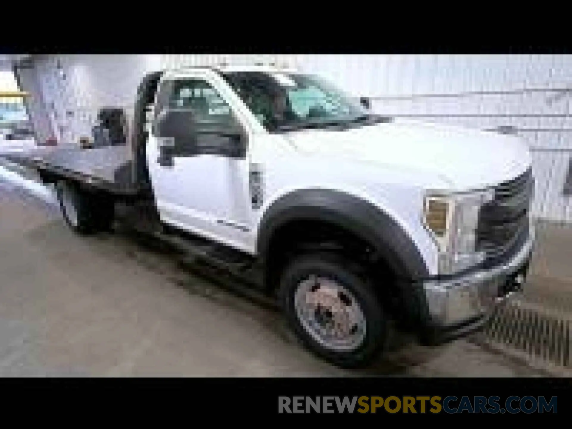 38 Photograph of a damaged car 1FDUF5HTXKDA01482 FORD F550 2019