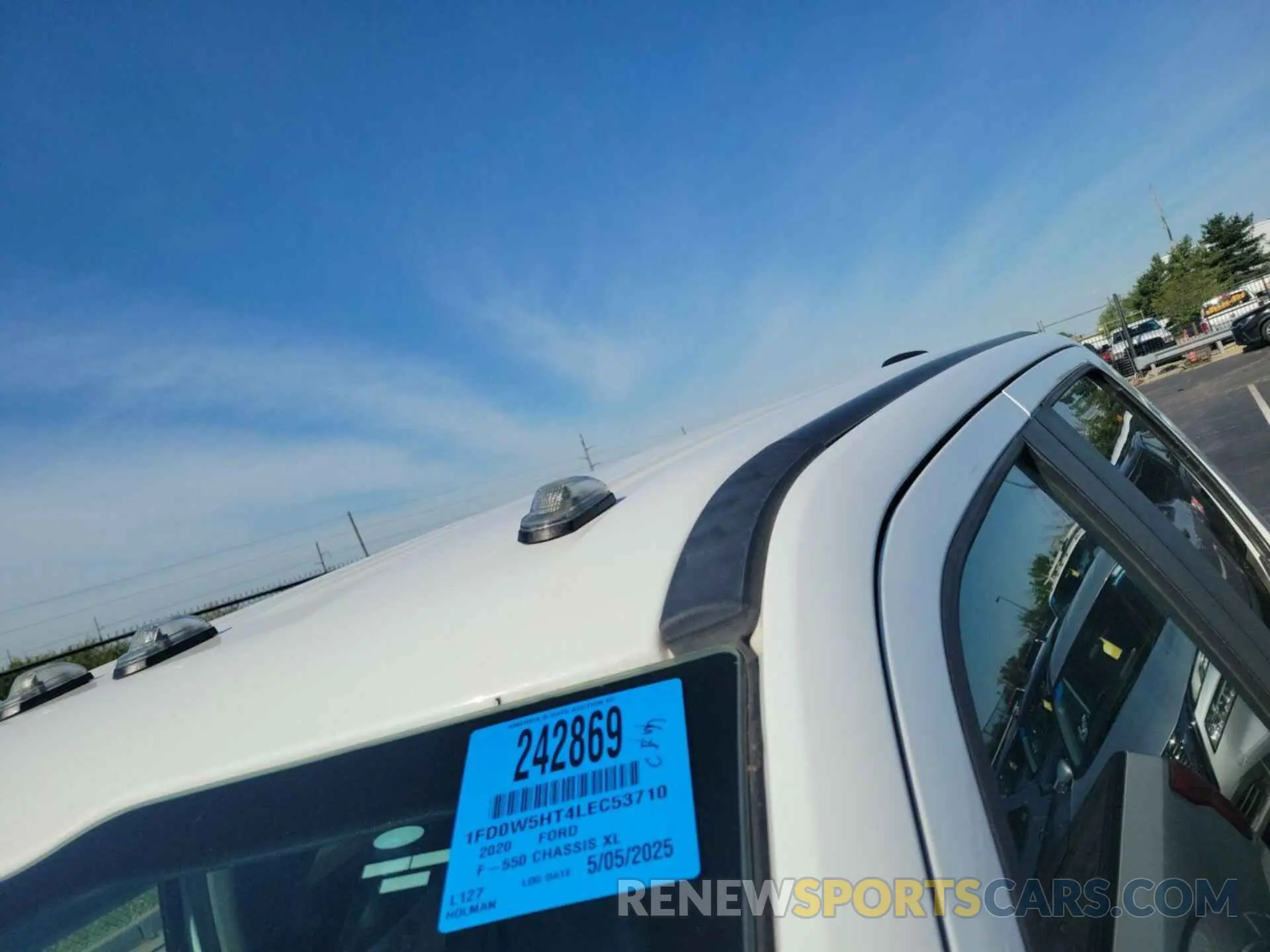 9 Photograph of a damaged car 1FD0W5HT4LEC53710 FORD F550 2020