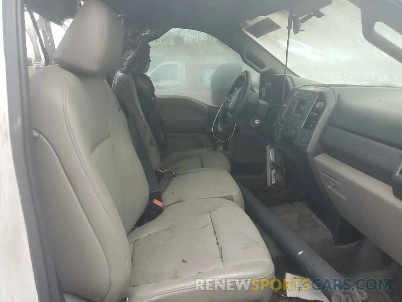 10 Photograph of a damaged car 1FDUF5HT1MDA01339 FORD F550 2021