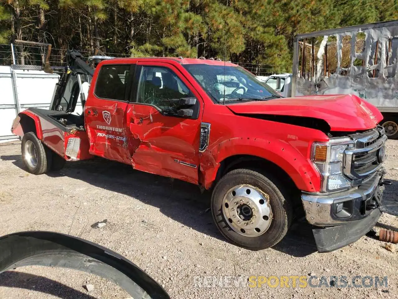 4 Photograph of a damaged car 1FD0W5HT8NEE69045 FORD F550 2022