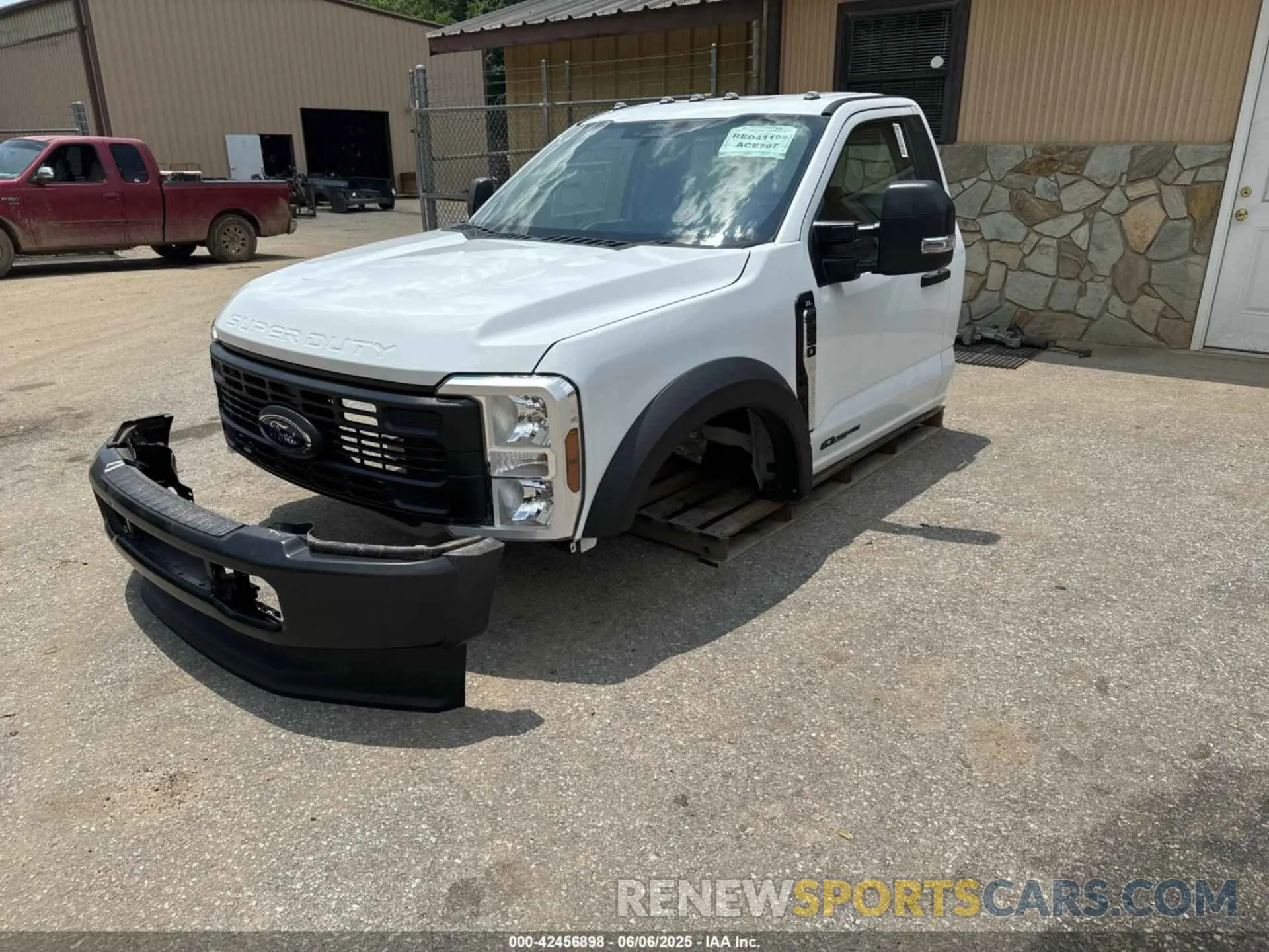 2 Photograph of a damaged car 1FDUF5HT8RED41198 FORD F550 2024