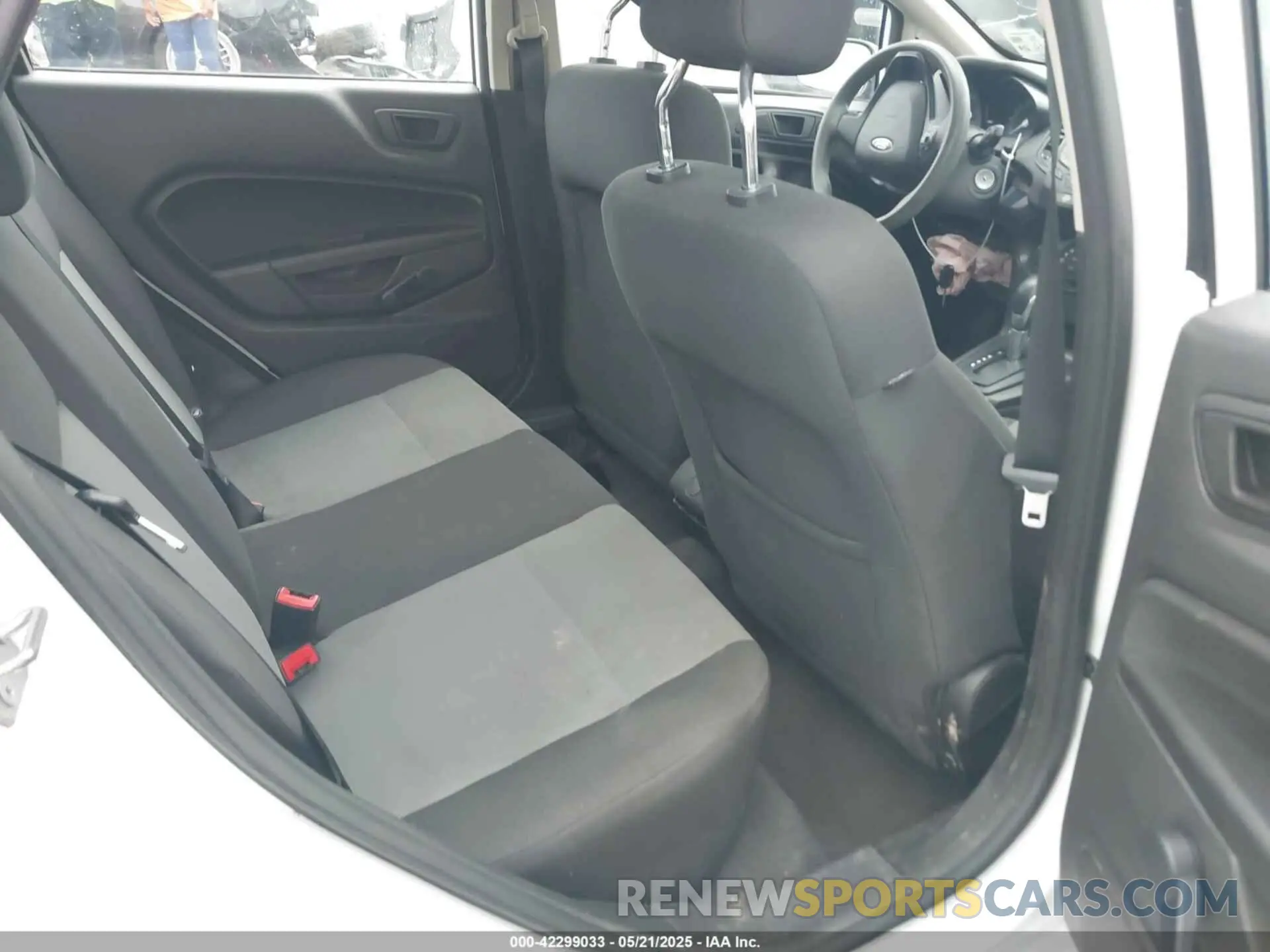 8 Photograph of a damaged car 3FADP4AJ0KM117627 FORD FIESTA 2019