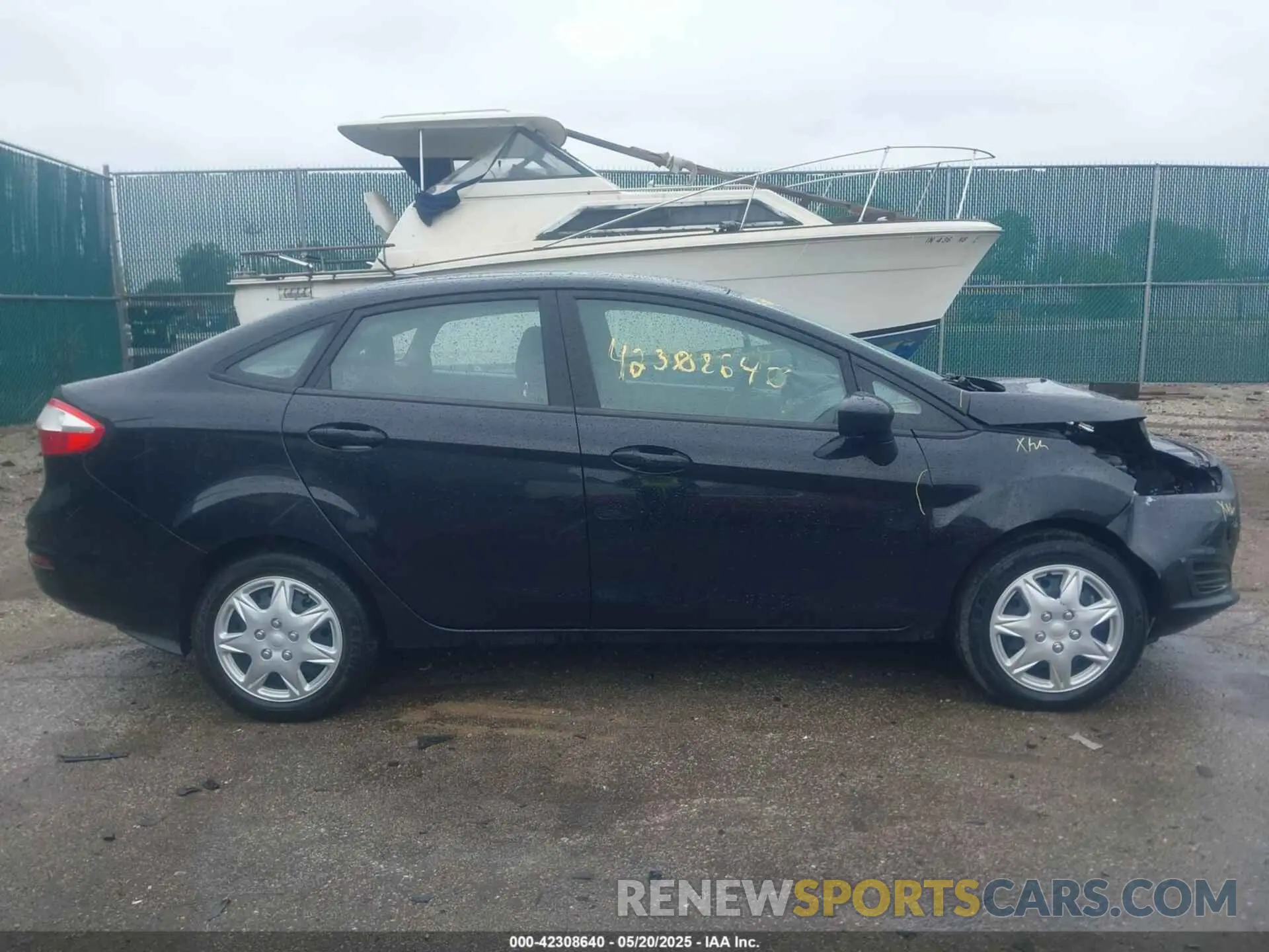 13 Photograph of a damaged car 3FADP4AJ1KM110282 FORD FIESTA 2019