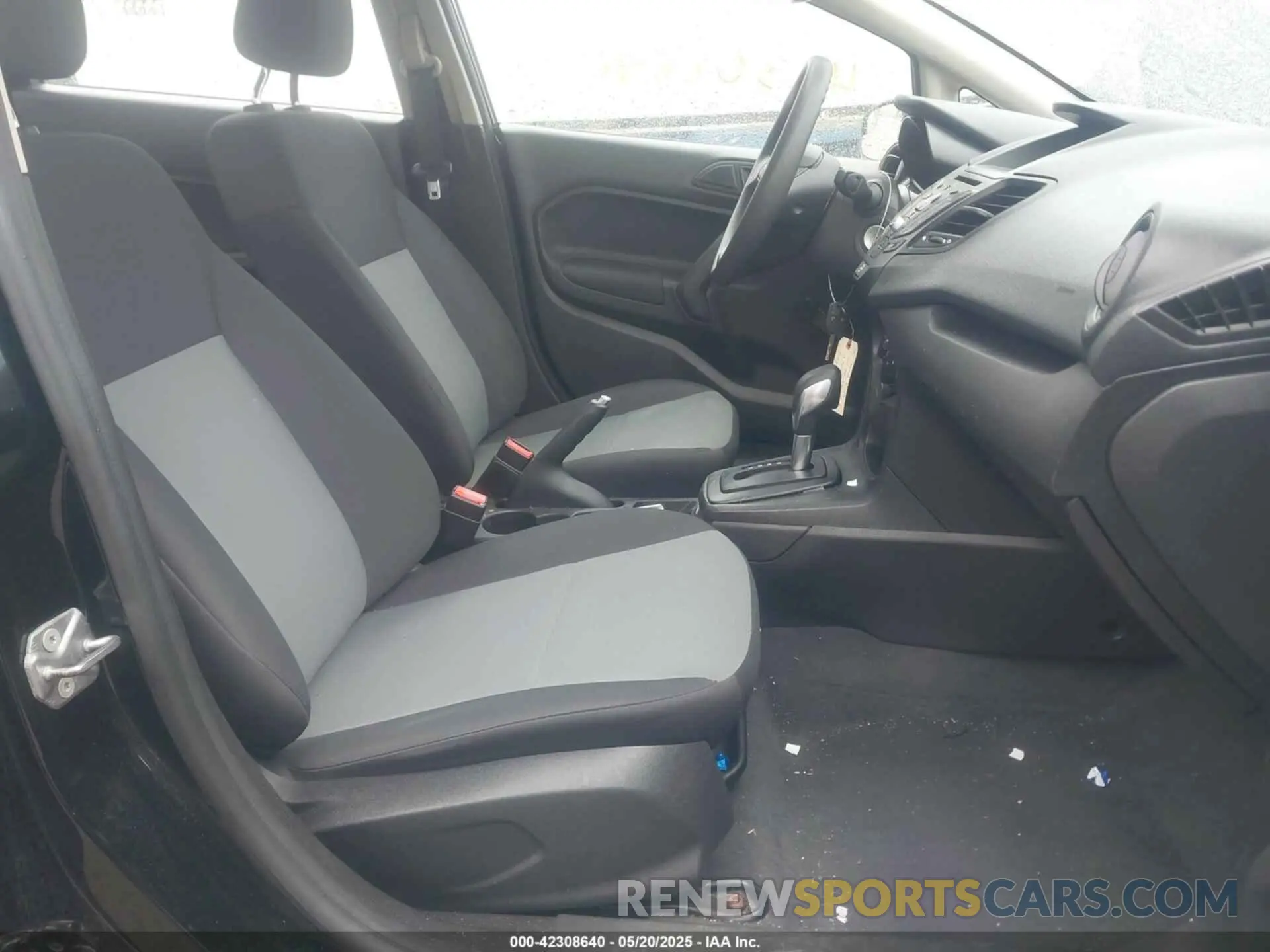 5 Photograph of a damaged car 3FADP4AJ1KM110282 FORD FIESTA 2019