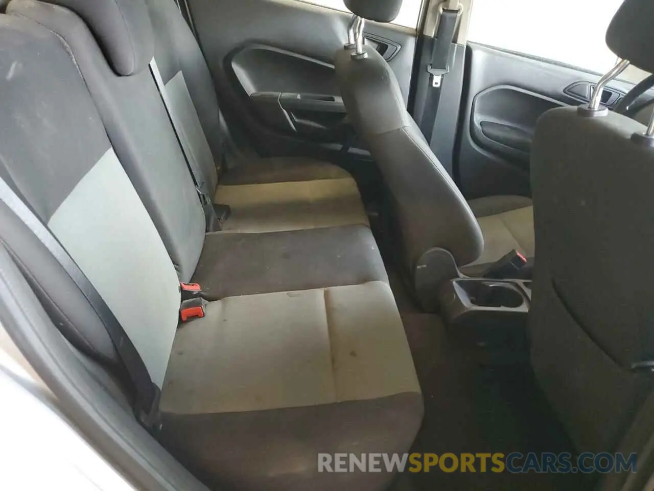 10 Photograph of a damaged car 3FADP4AJ2KM162522 FORD FIESTA 2019