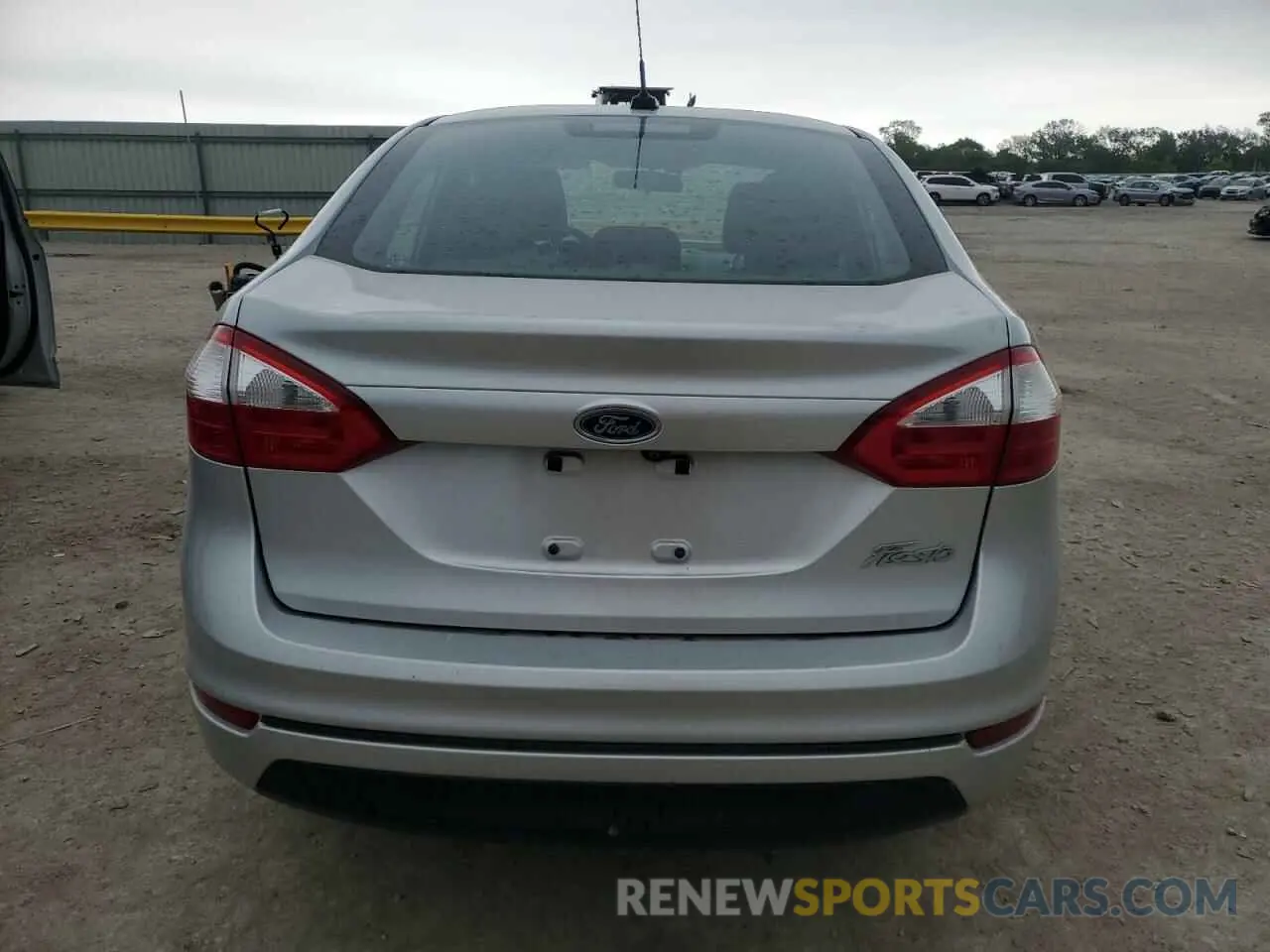 6 Photograph of a damaged car 3FADP4AJ4KM154860 FORD FIESTA 2019