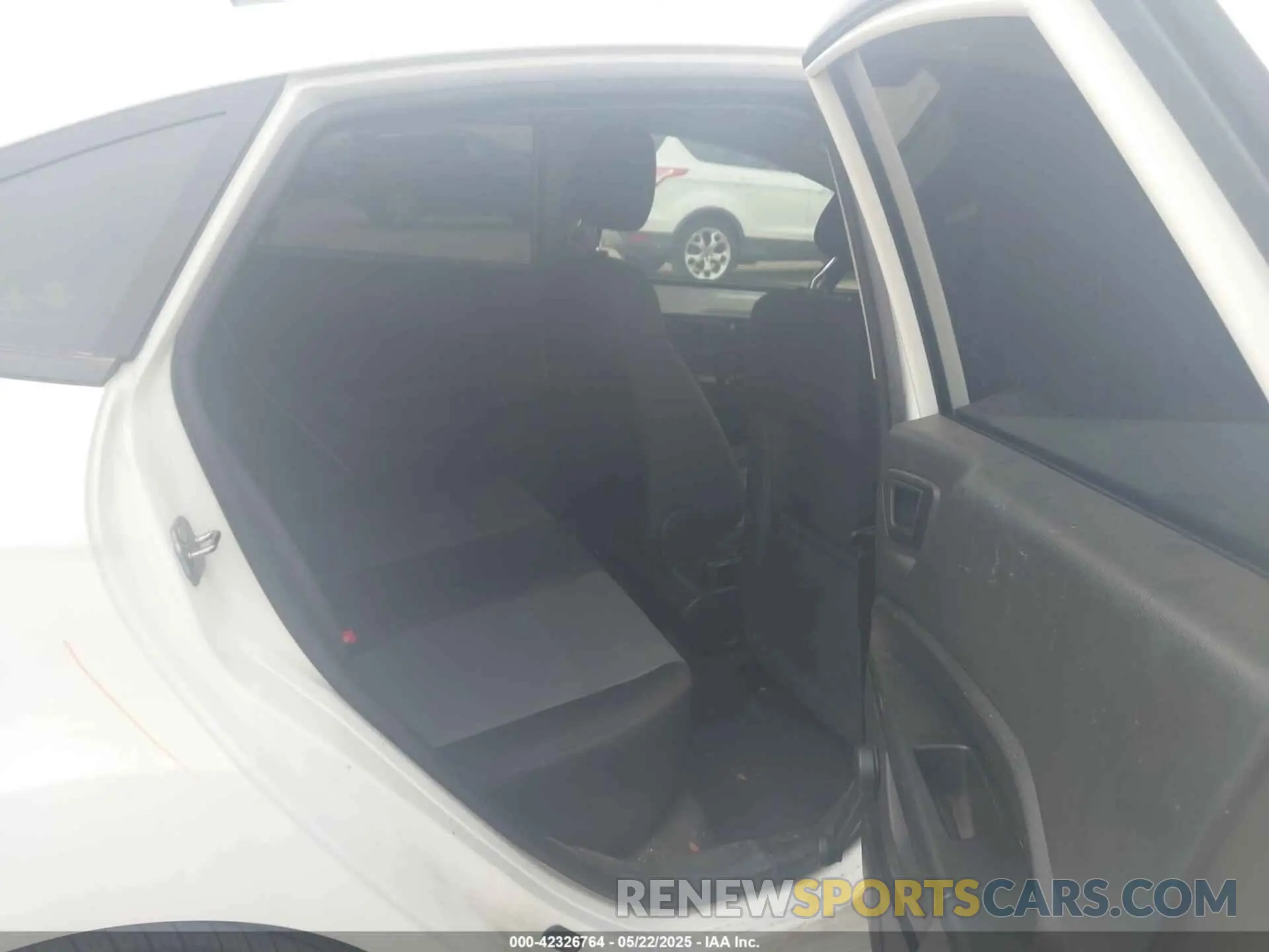 8 Photograph of a damaged car 3FADP4AJ5KM112102 FORD FIESTA 2019