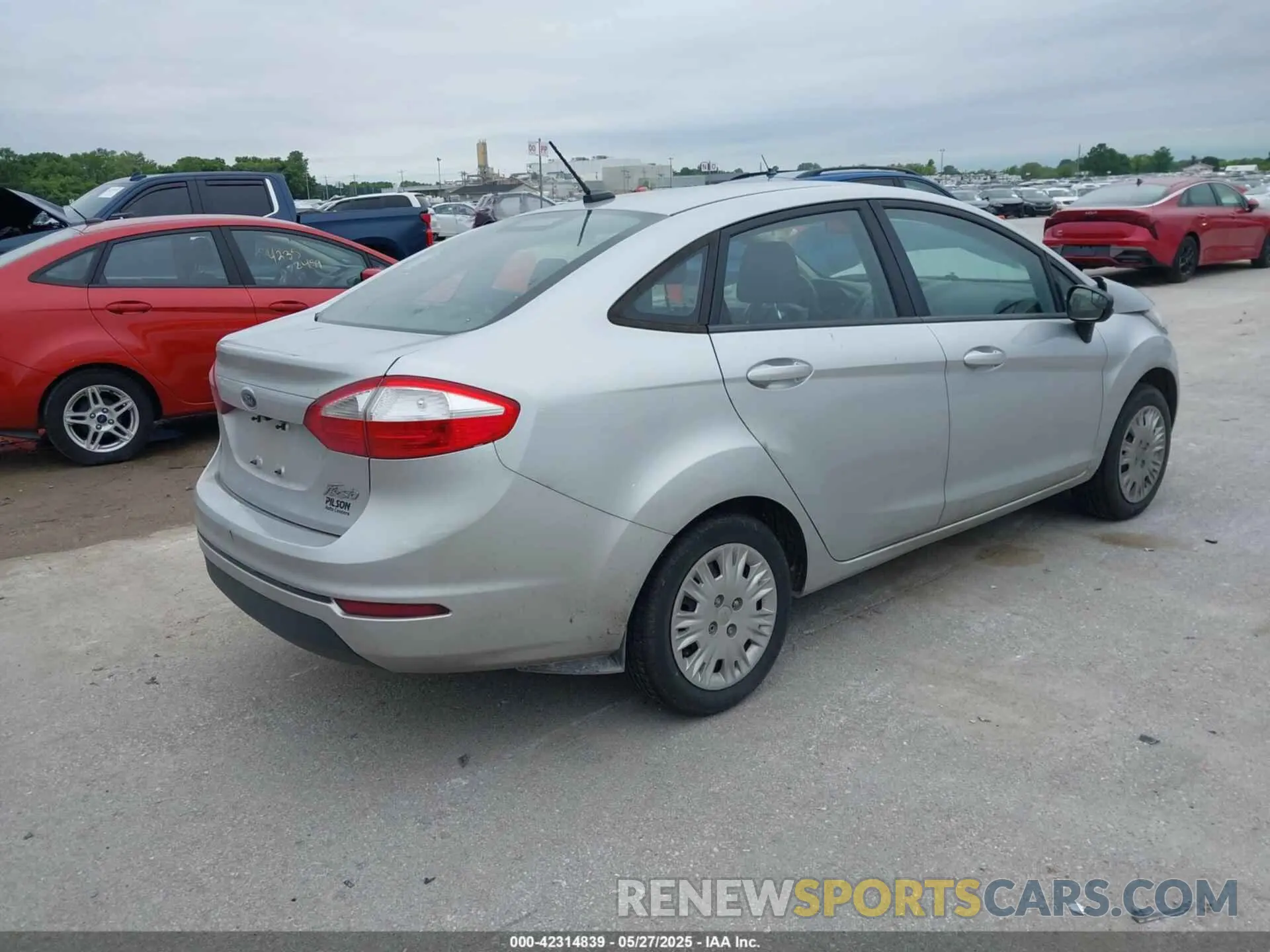 4 Photograph of a damaged car 3FADP4AJ8KM129203 FORD FIESTA 2019