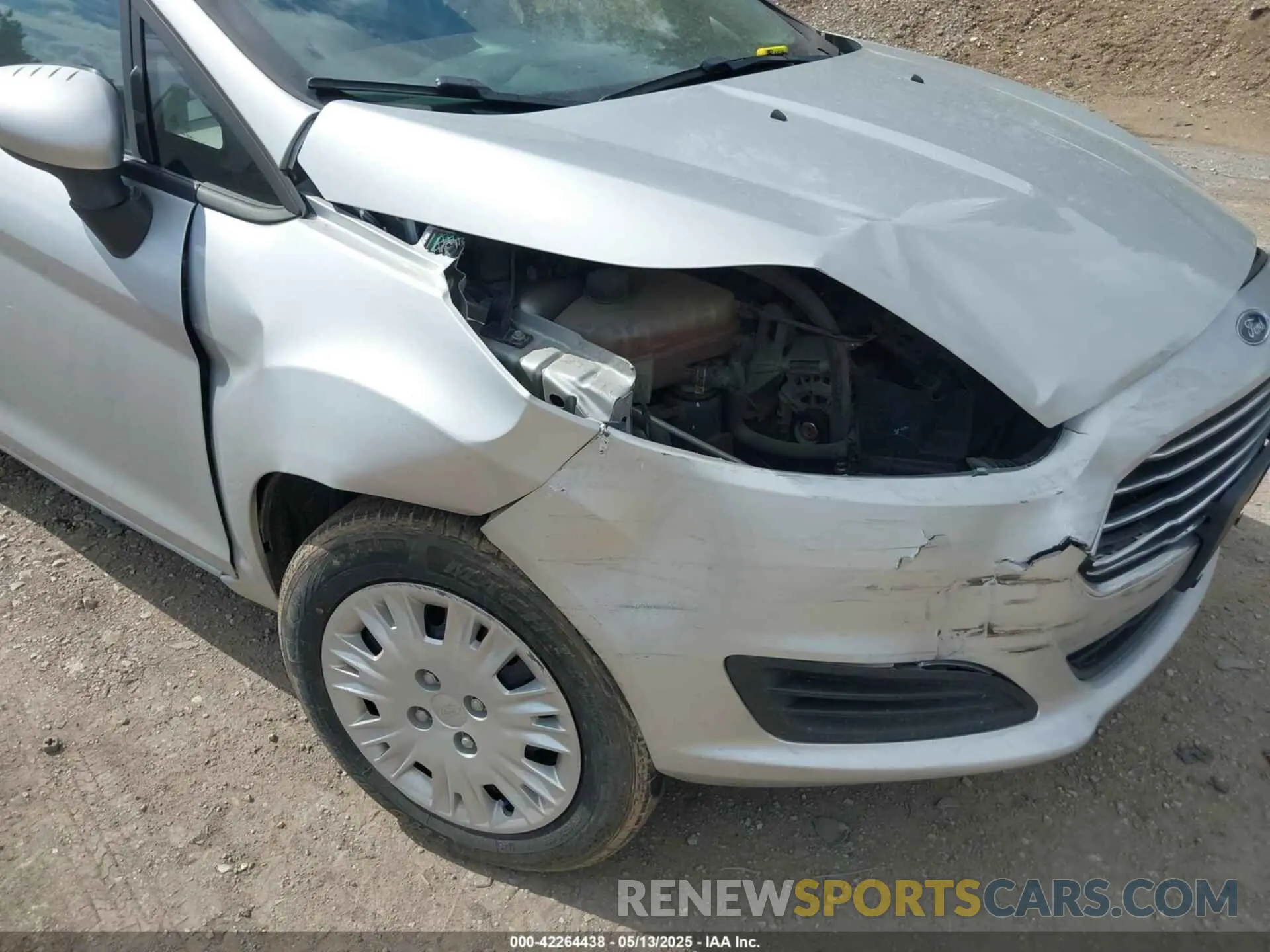 6 Photograph of a damaged car 3FADP4AJ9KM122597 FORD FIESTA 2019