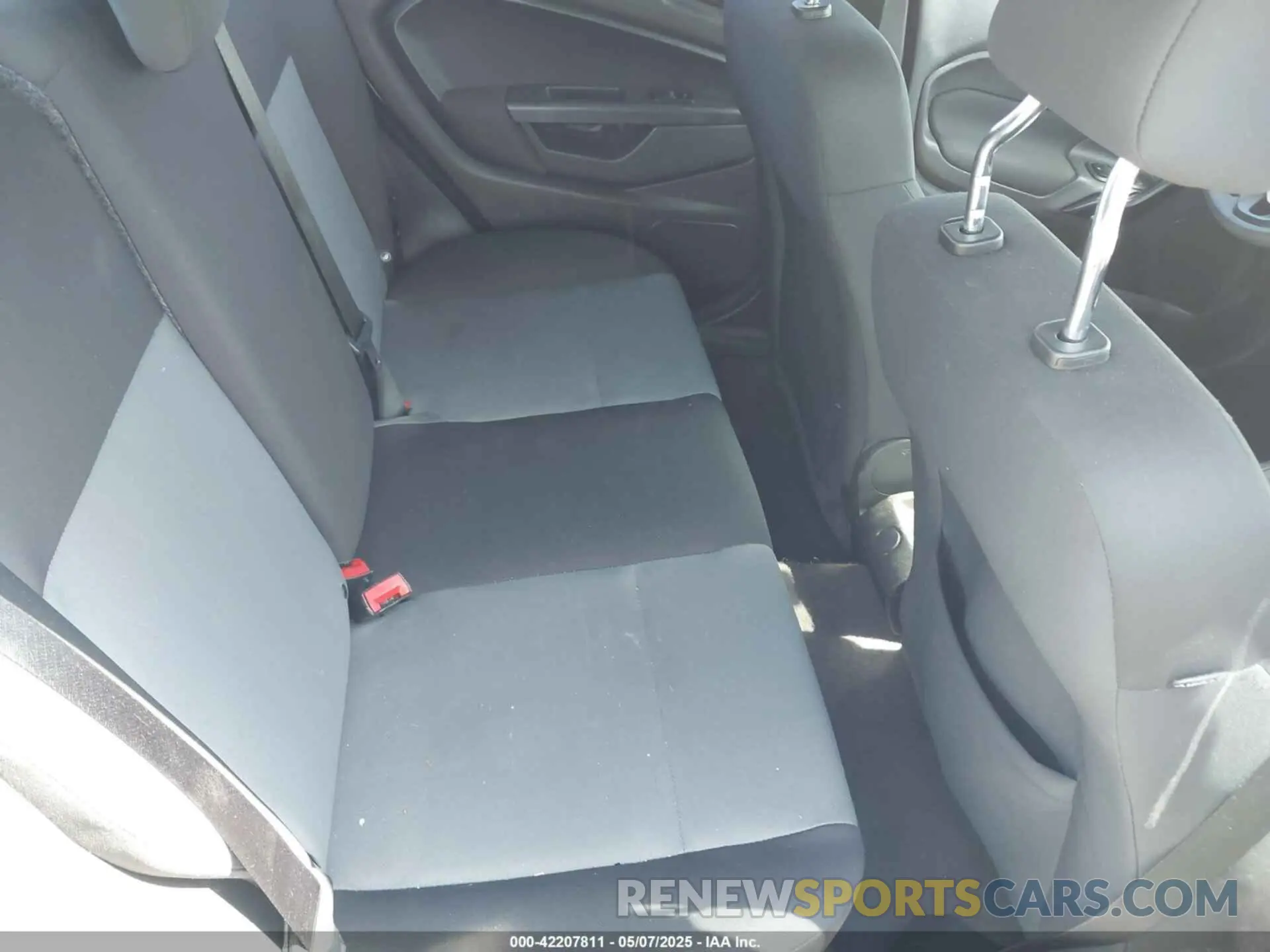 8 Photograph of a damaged car 3FADP4AJ9KM129159 FORD FIESTA 2019