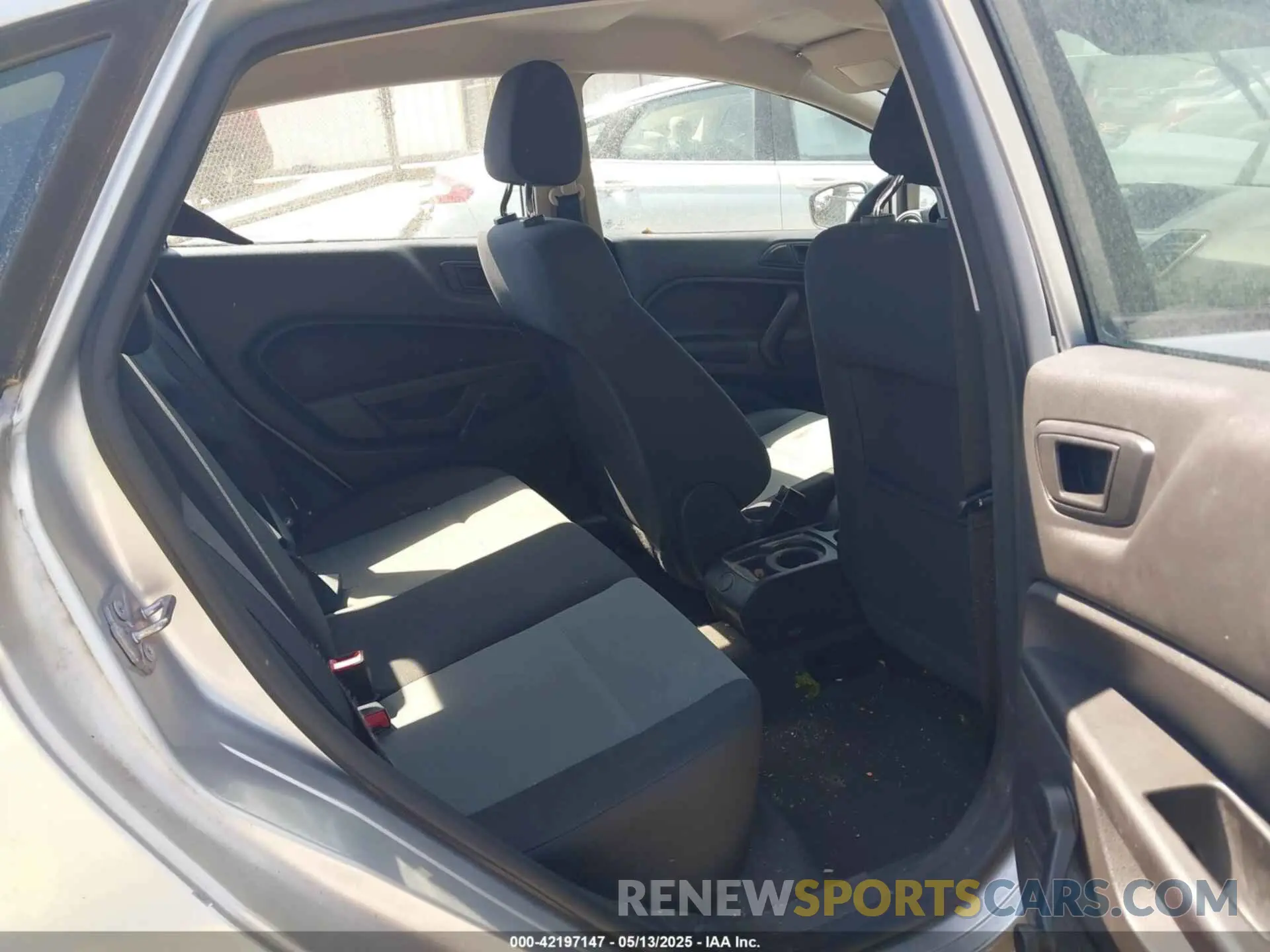 8 Photograph of a damaged car 3FADP4AJXKM116422 FORD FIESTA 2019