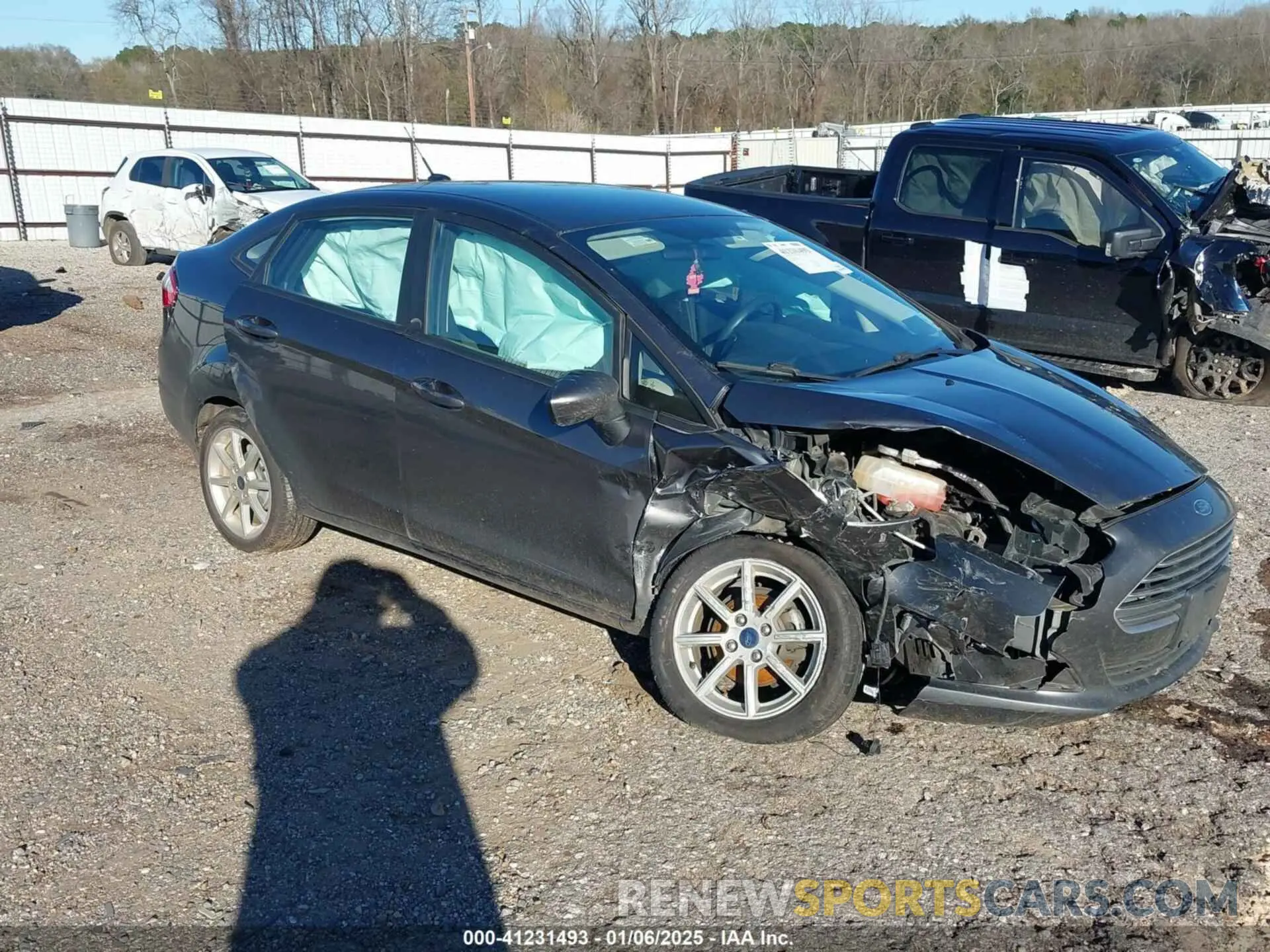 1 Photograph of a damaged car 3FADP4BJ0KM123703 FORD FIESTA 2019