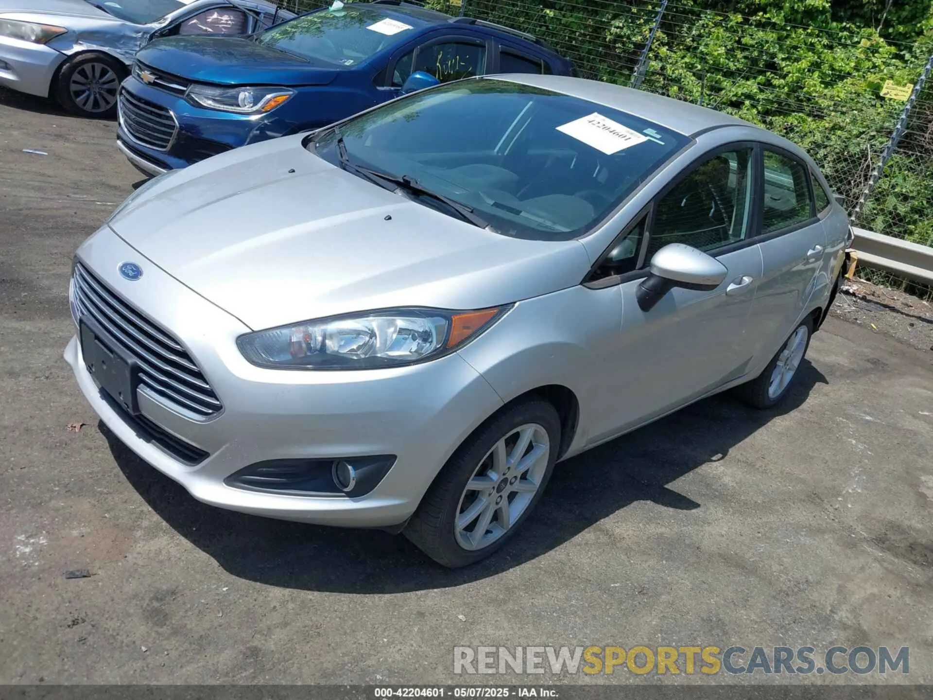 2 Photograph of a damaged car 3FADP4BJ0KM133096 FORD FIESTA 2019