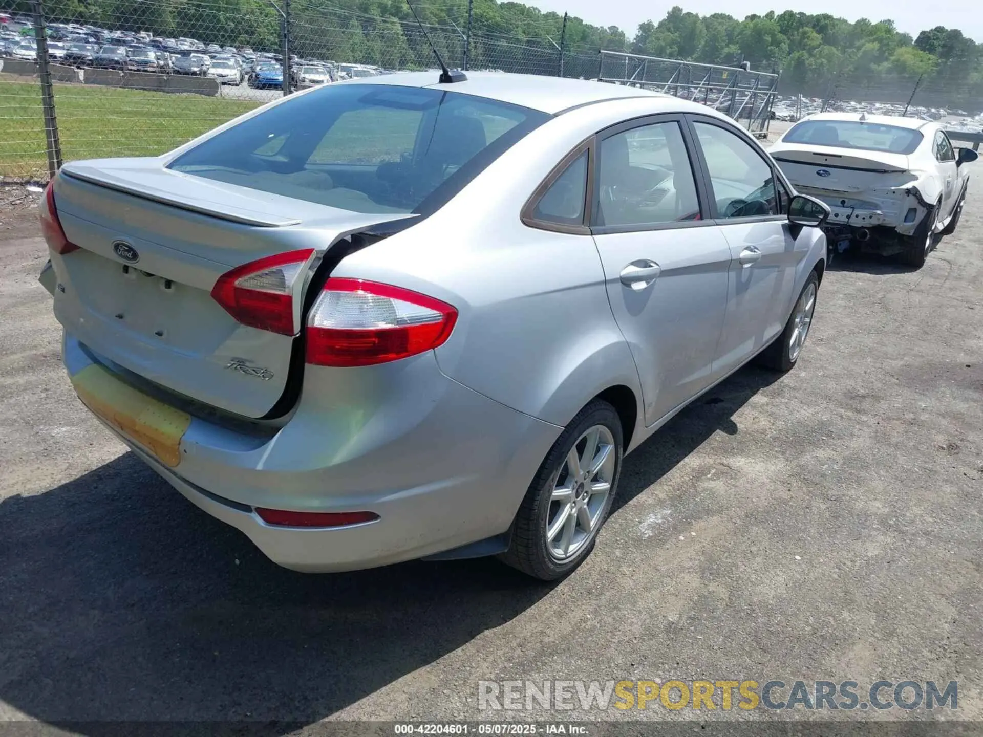 4 Photograph of a damaged car 3FADP4BJ0KM133096 FORD FIESTA 2019
