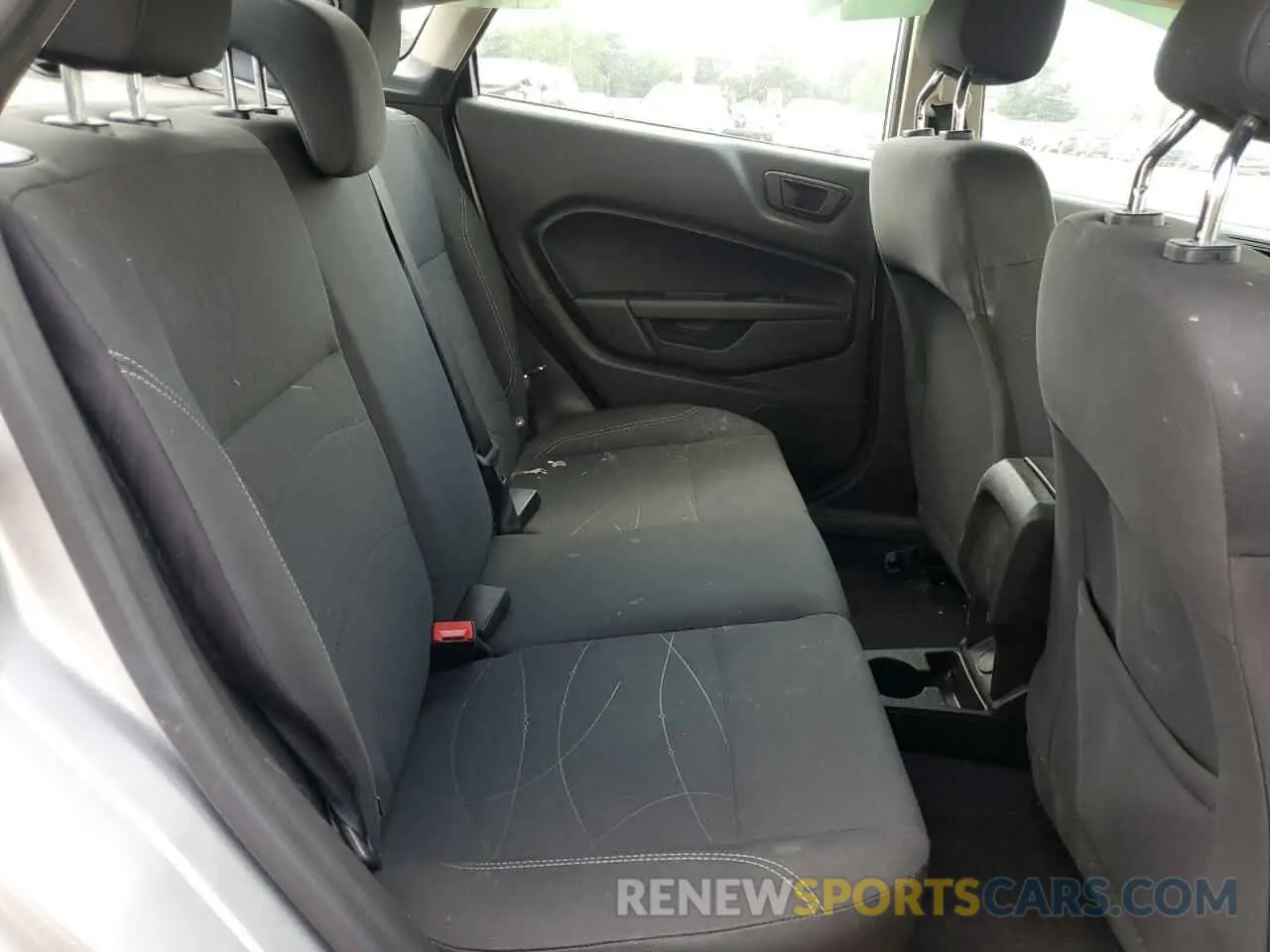 10 Photograph of a damaged car 3FADP4BJ0KM153039 FORD FIESTA 2019