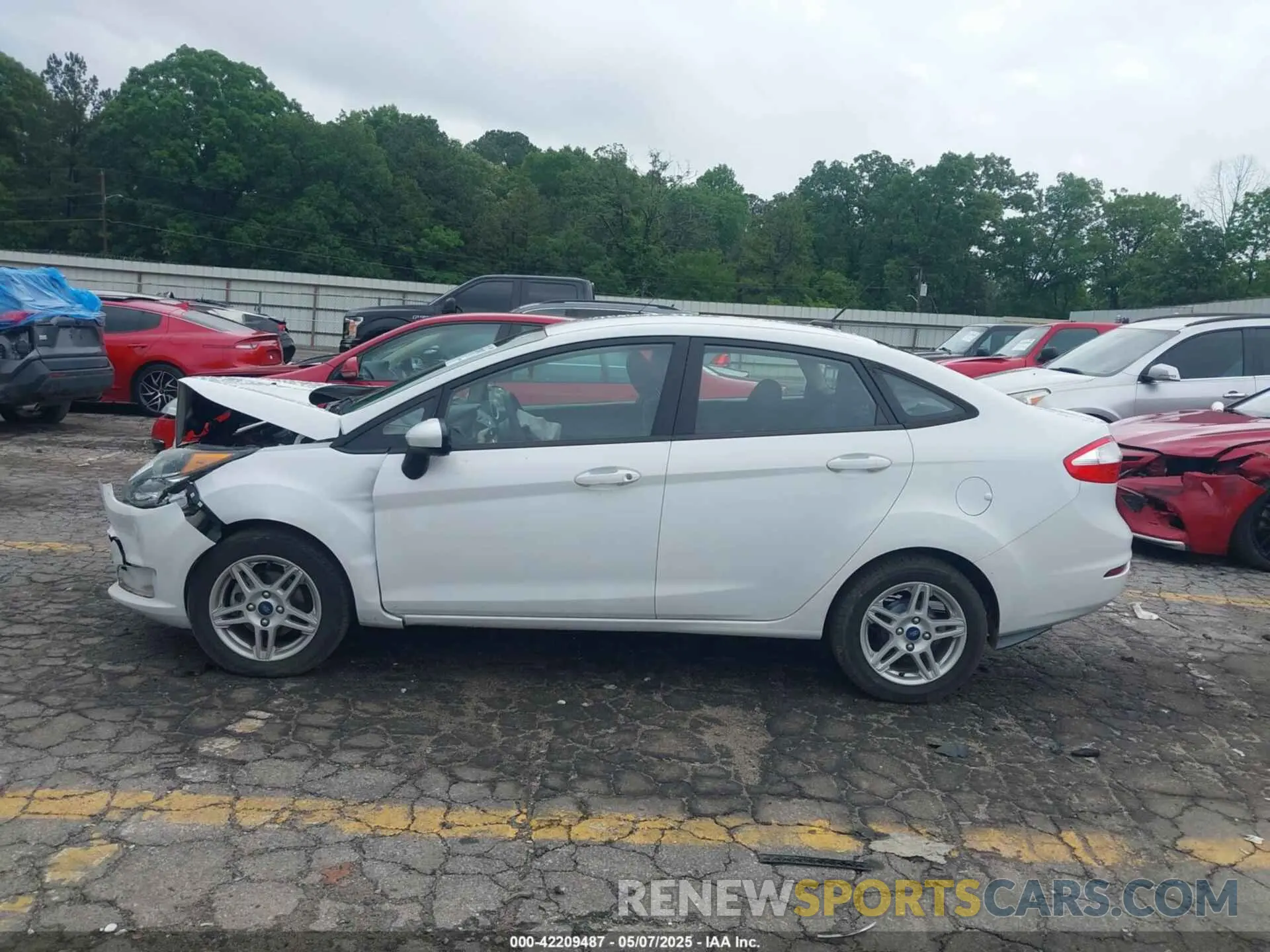 14 Photograph of a damaged car 3FADP4BJ0KM154255 FORD FIESTA 2019