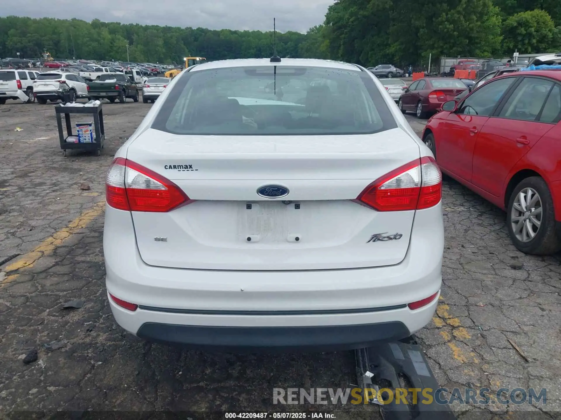 16 Photograph of a damaged car 3FADP4BJ0KM154255 FORD FIESTA 2019