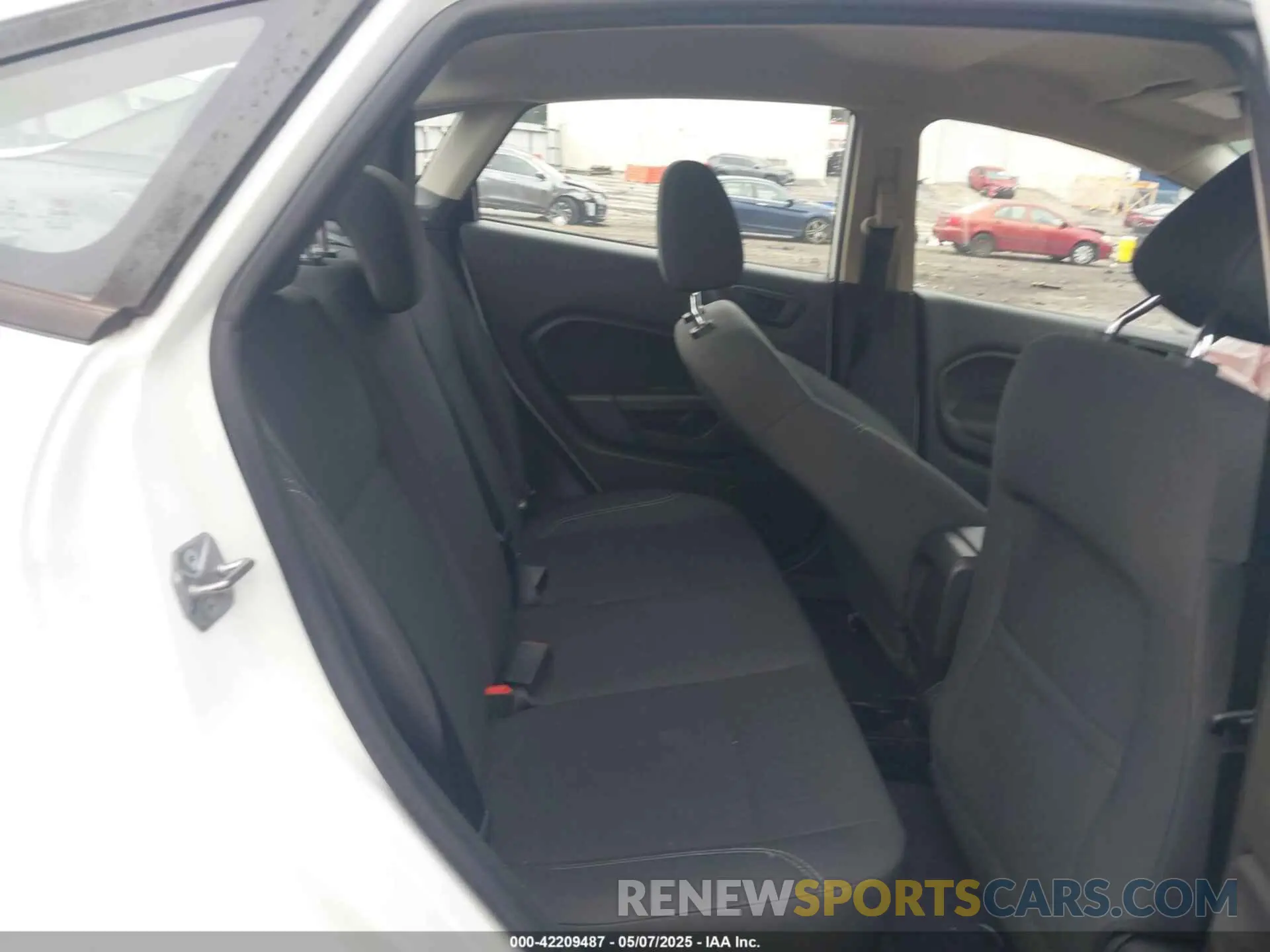 8 Photograph of a damaged car 3FADP4BJ0KM154255 FORD FIESTA 2019