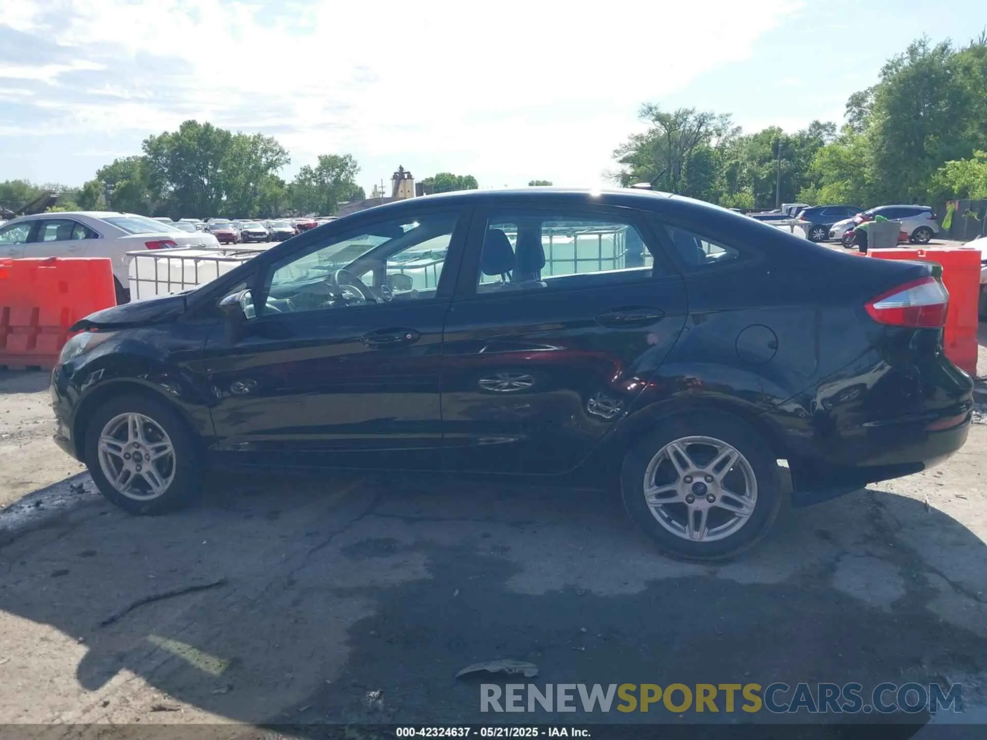 14 Photograph of a damaged car 3FADP4BJ0KM163246 FORD FIESTA 2019