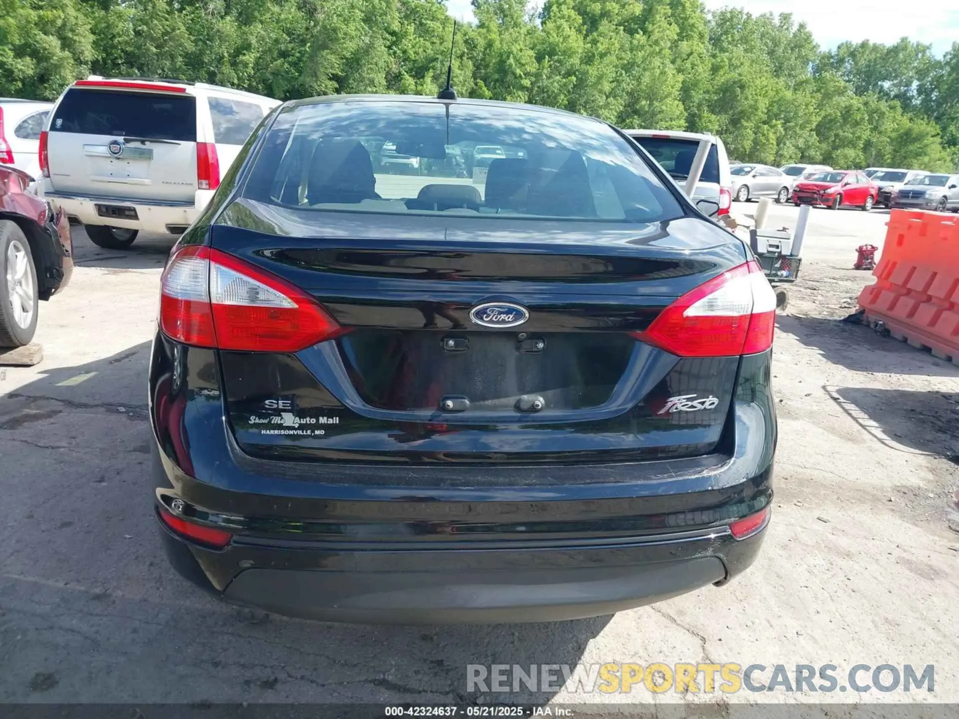 16 Photograph of a damaged car 3FADP4BJ0KM163246 FORD FIESTA 2019