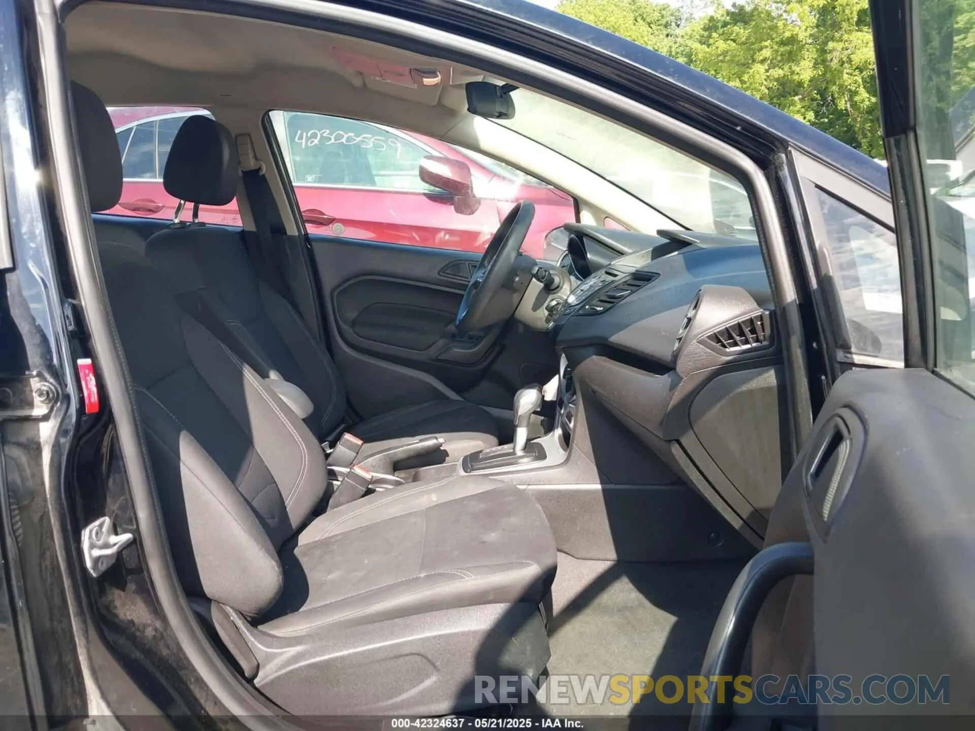 5 Photograph of a damaged car 3FADP4BJ0KM163246 FORD FIESTA 2019