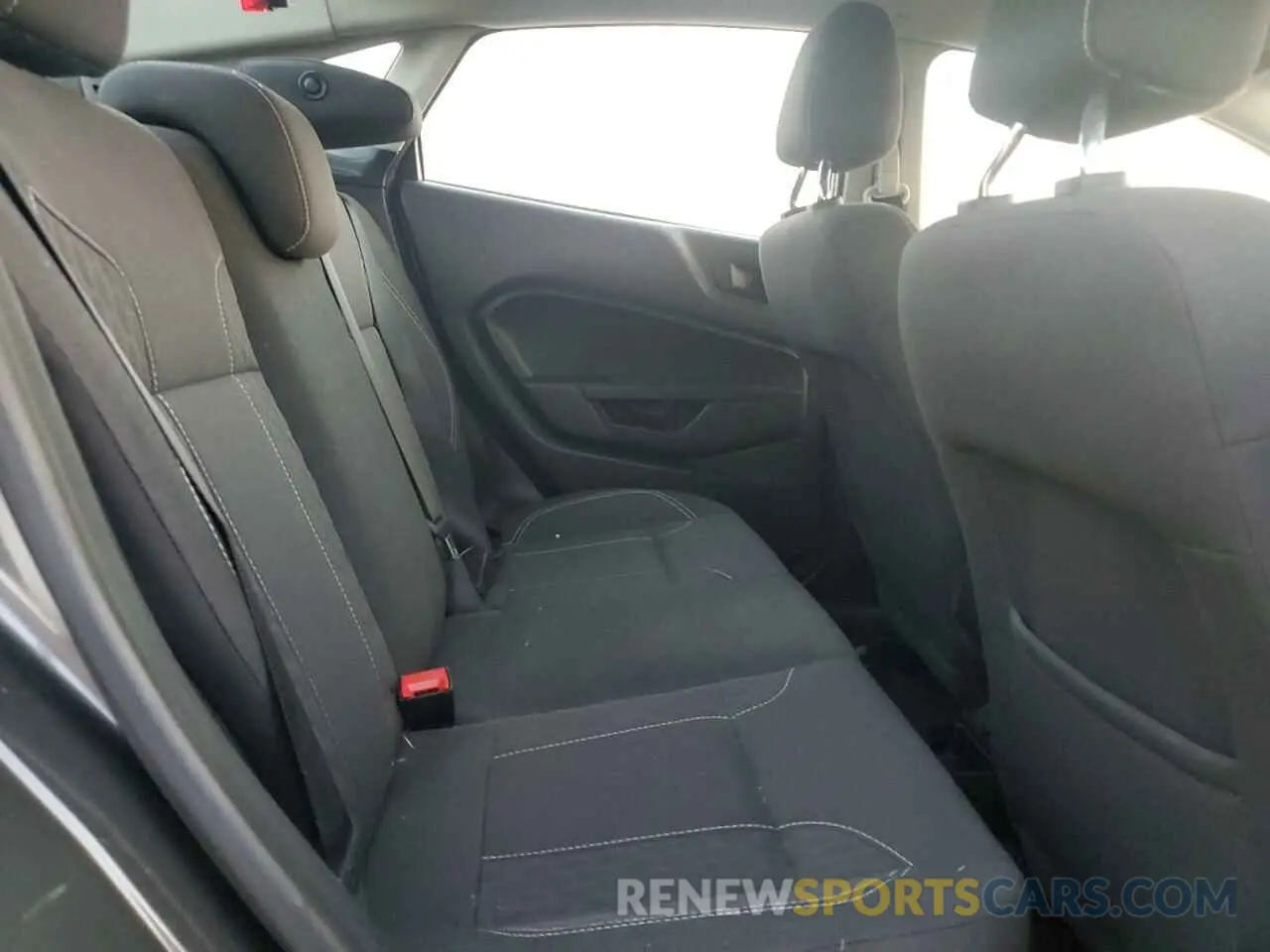 10 Photograph of a damaged car 3FADP4BJ0KM165661 FORD FIESTA 2019