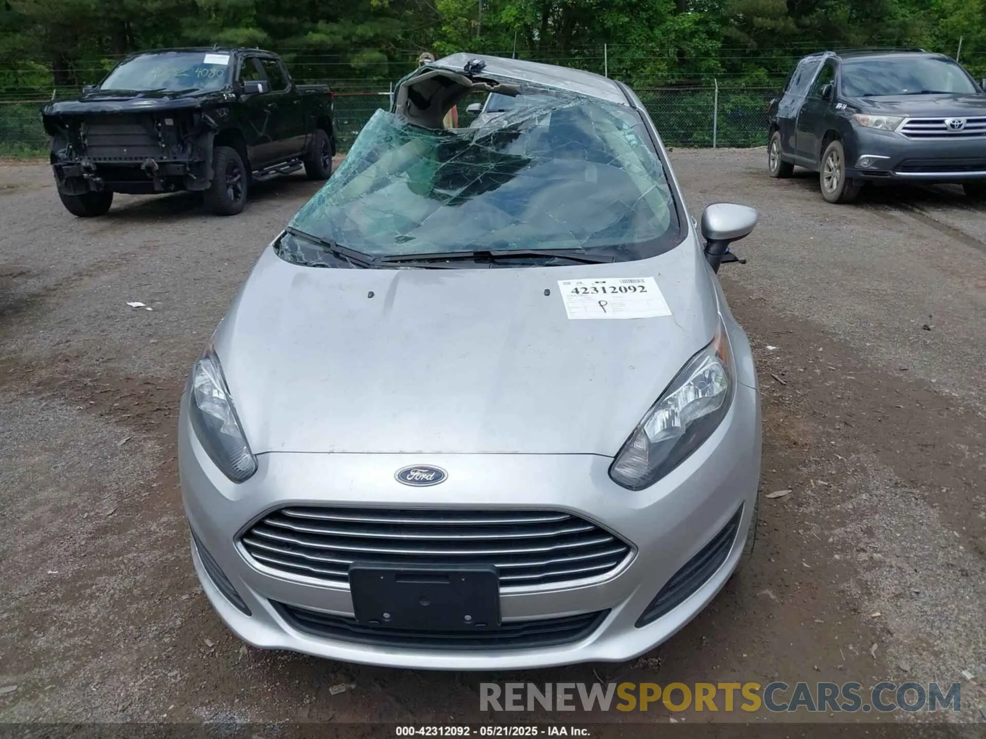 12 Photograph of a damaged car 3FADP4BJ1KM104464 FORD FIESTA 2019