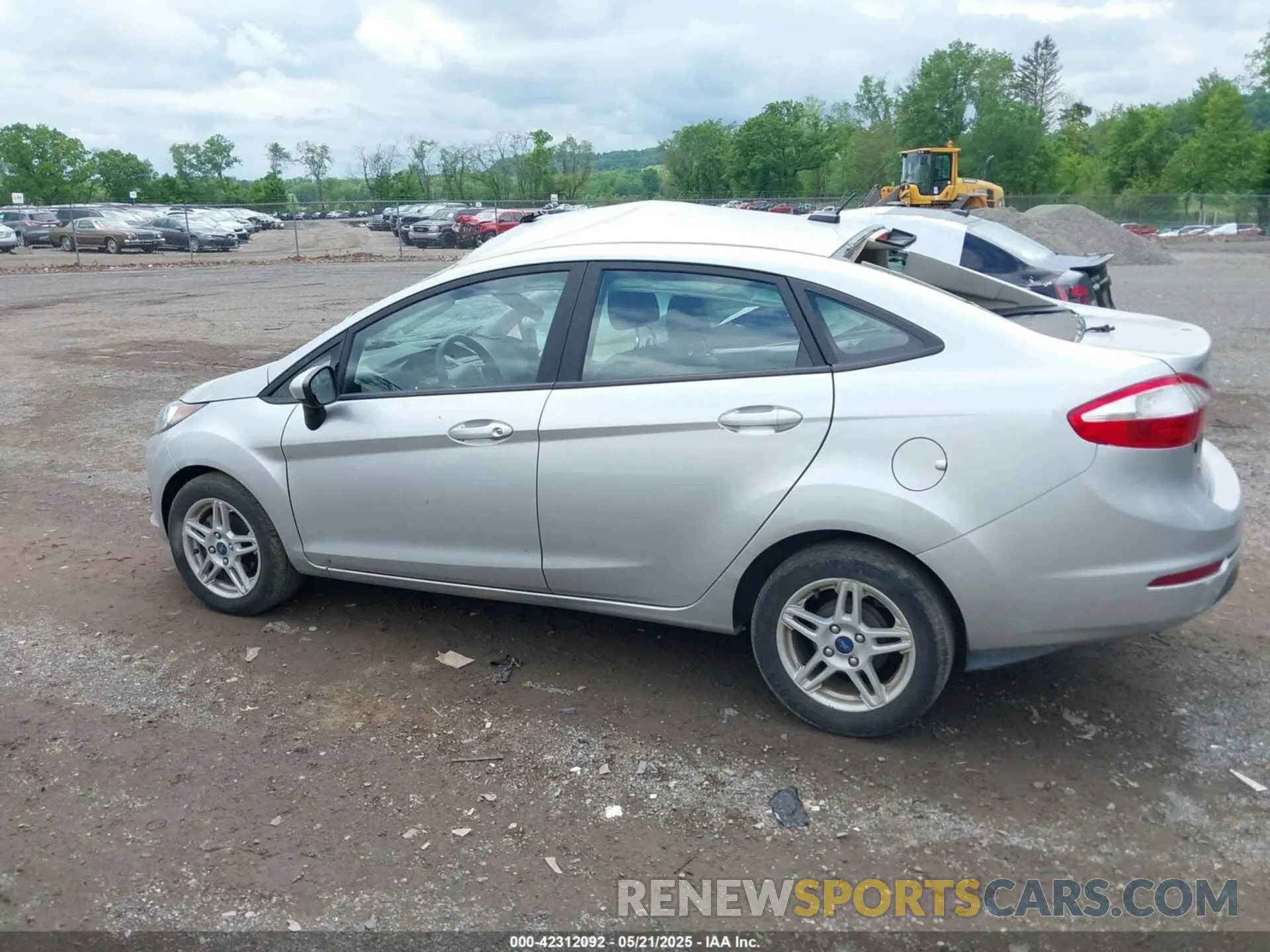 14 Photograph of a damaged car 3FADP4BJ1KM104464 FORD FIESTA 2019