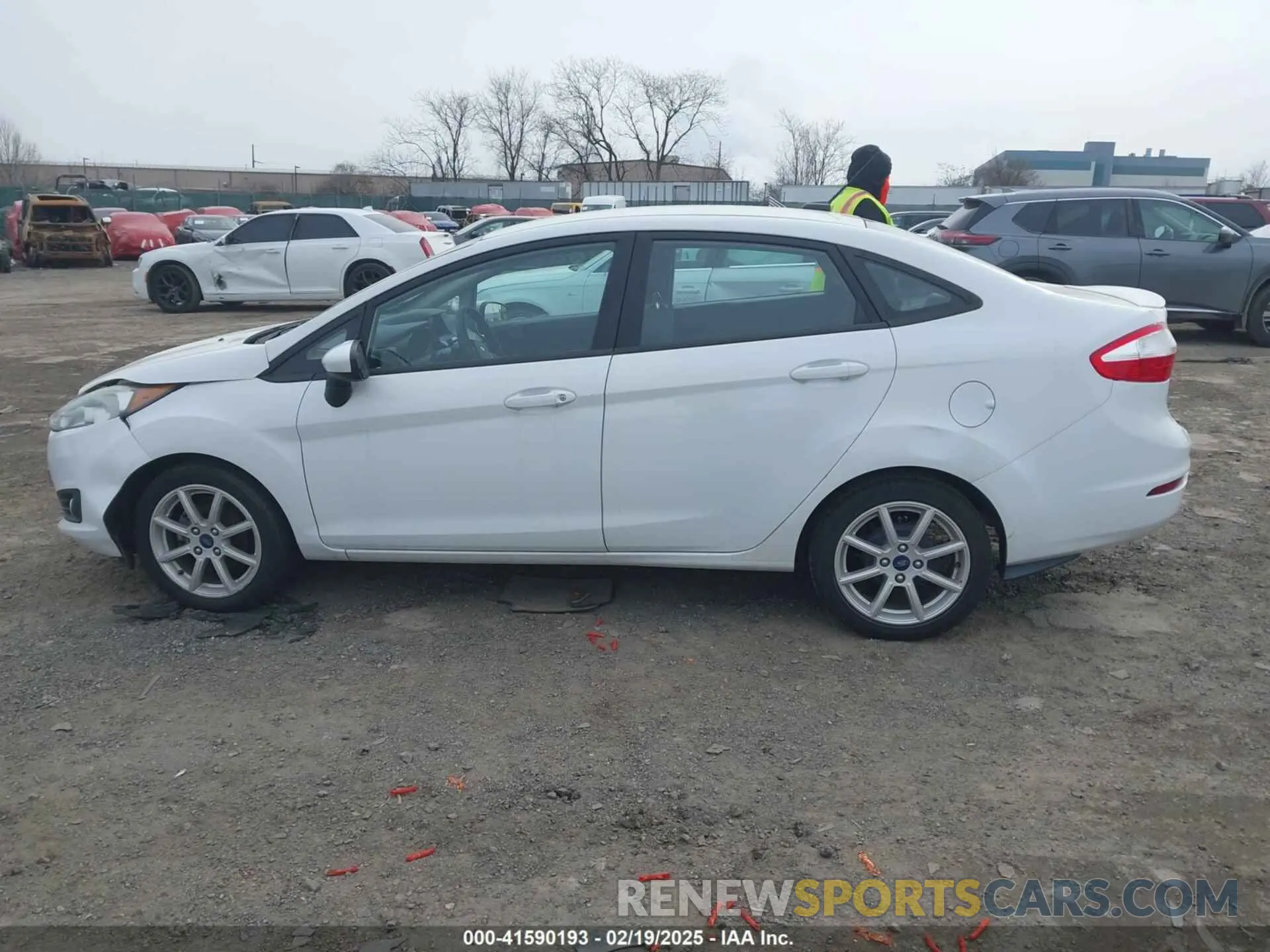 13 Photograph of a damaged car 3FADP4BJ1KM133091 FORD FIESTA 2019