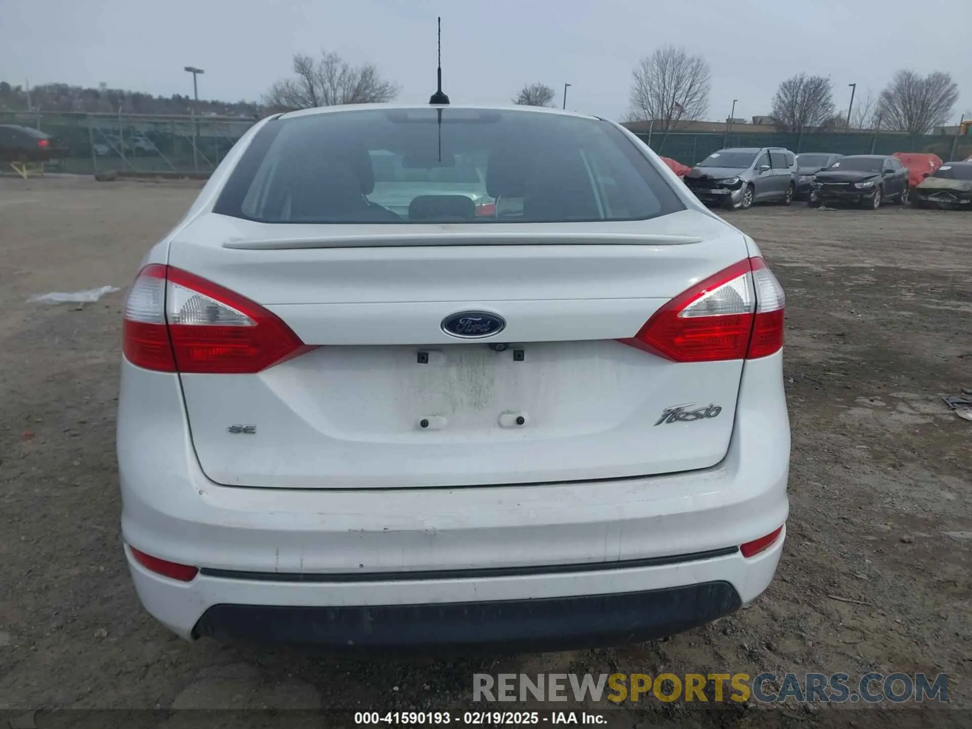 15 Photograph of a damaged car 3FADP4BJ1KM133091 FORD FIESTA 2019