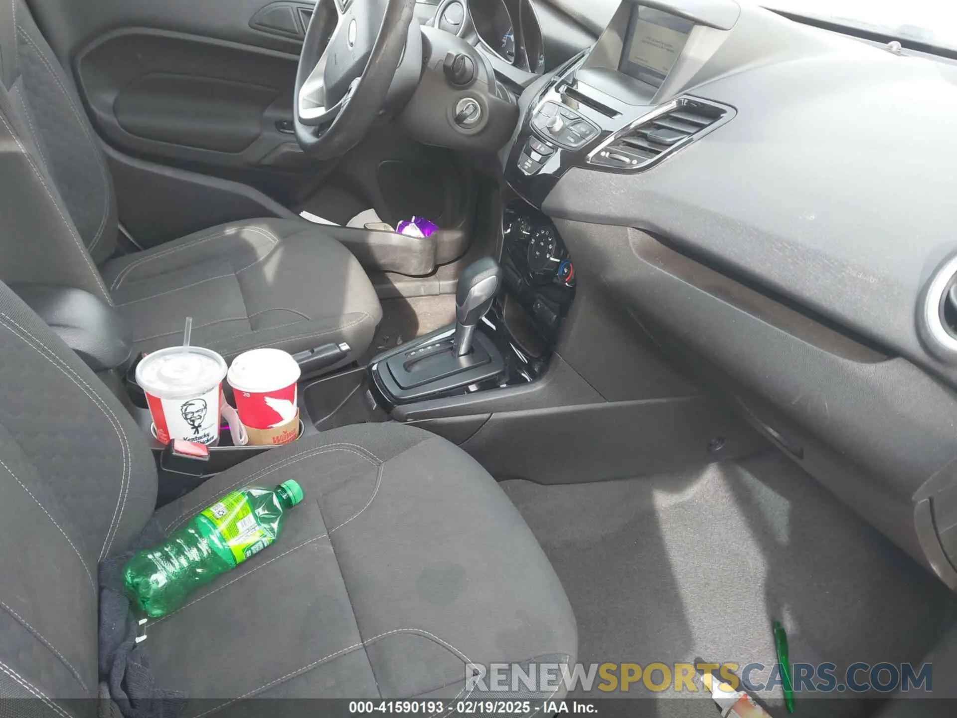 5 Photograph of a damaged car 3FADP4BJ1KM133091 FORD FIESTA 2019