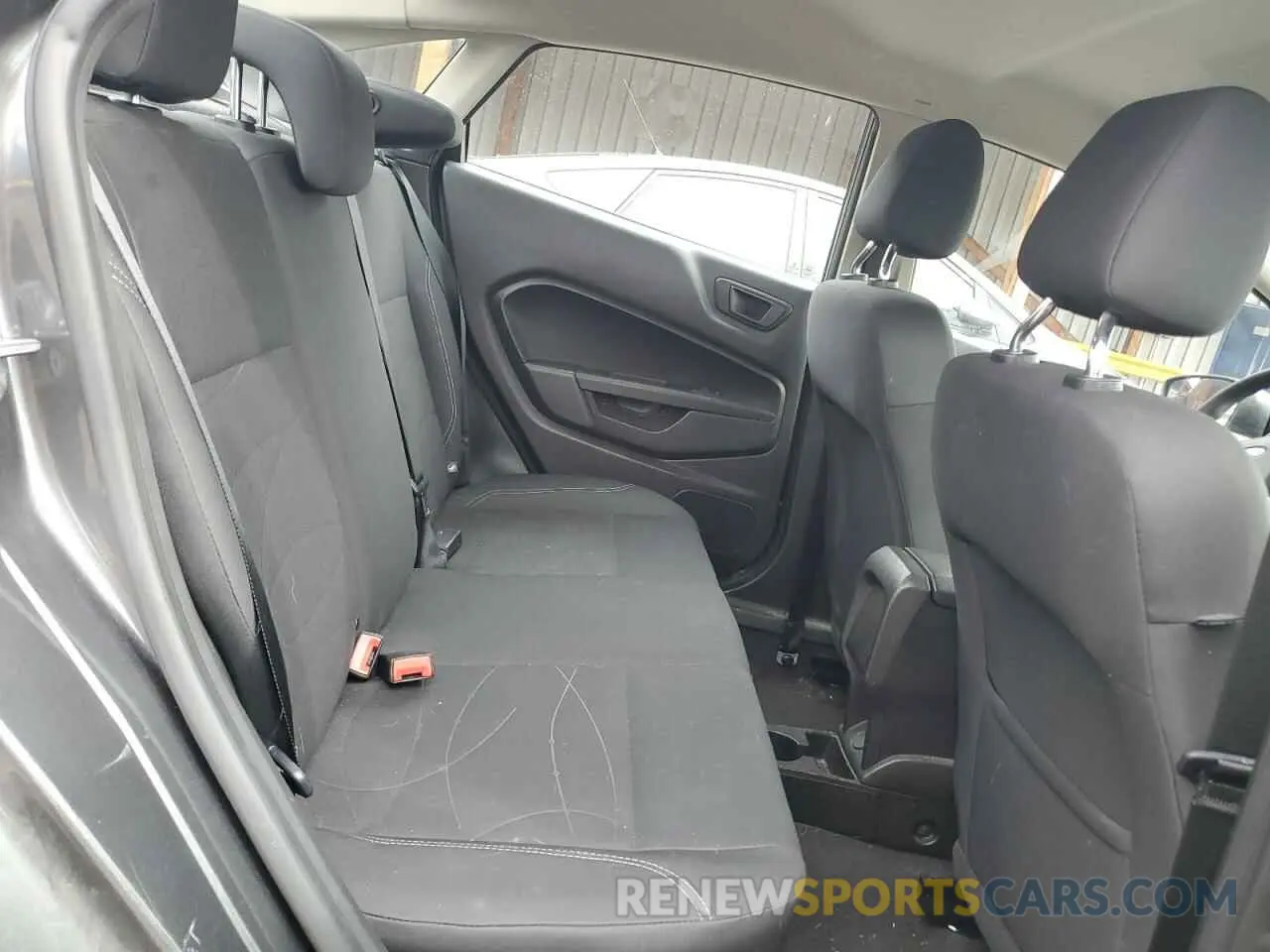 10 Photograph of a damaged car 3FADP4BJ1KM137979 FORD FIESTA 2019