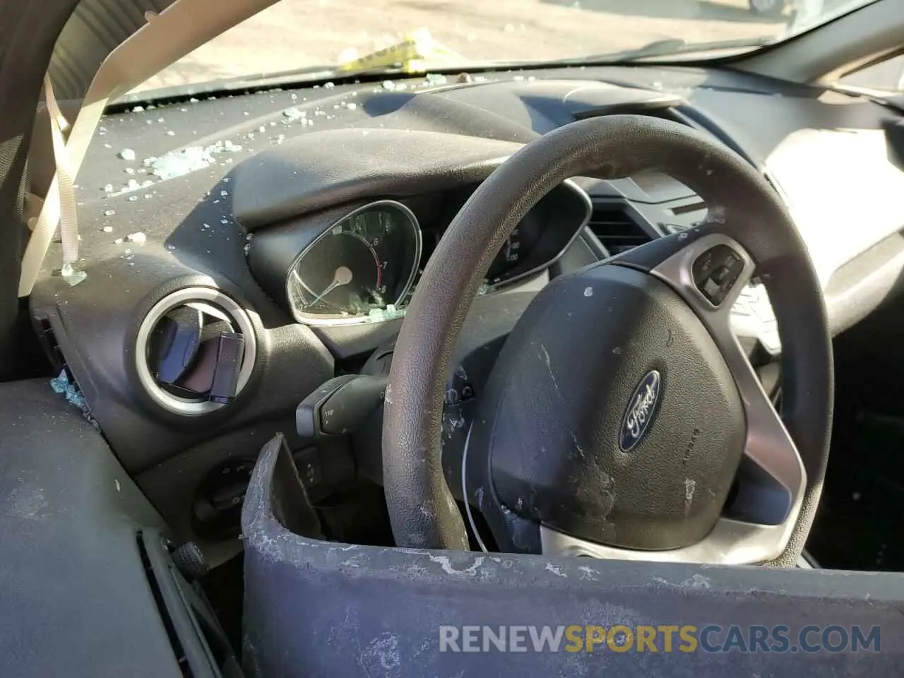 9 Photograph of a damaged car 3FADP4BJ2KM118373 FORD FIESTA 2019