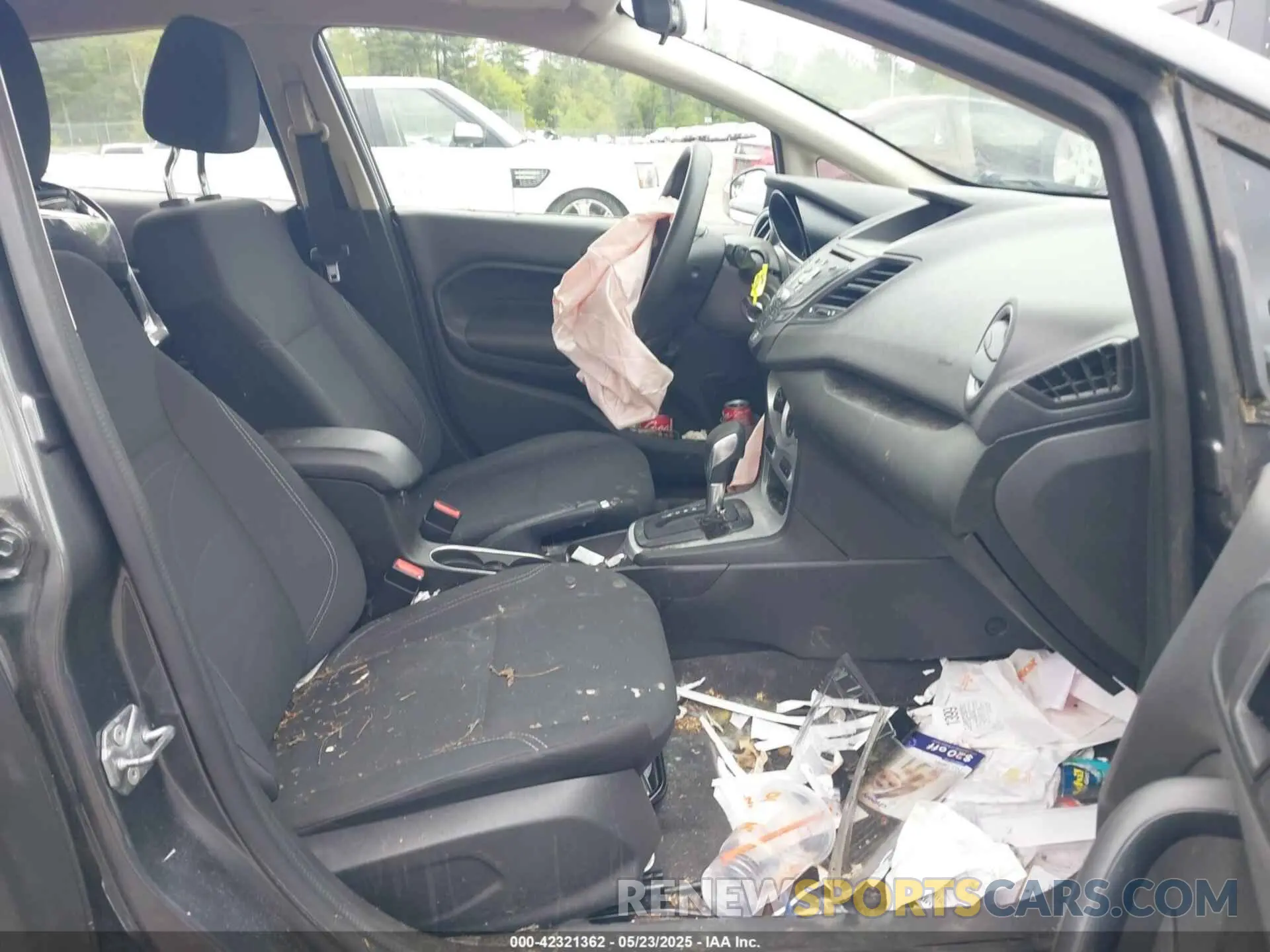 5 Photograph of a damaged car 3FADP4BJ2KM120379 FORD FIESTA 2019