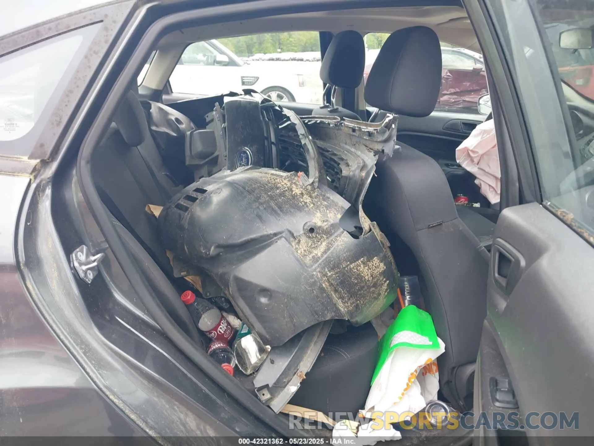 8 Photograph of a damaged car 3FADP4BJ2KM120379 FORD FIESTA 2019