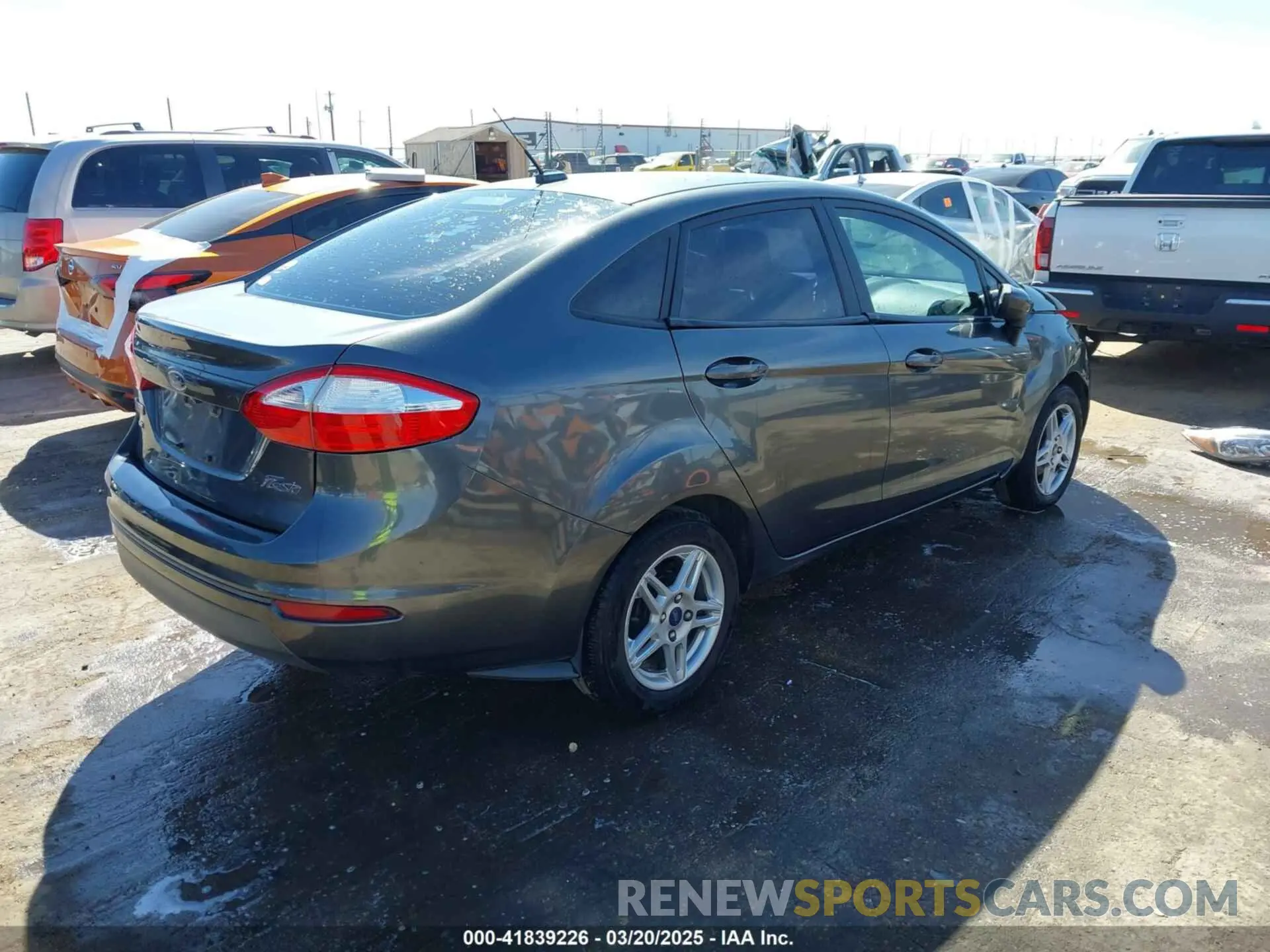 4 Photograph of a damaged car 3FADP4BJ2KM122701 FORD FIESTA 2019