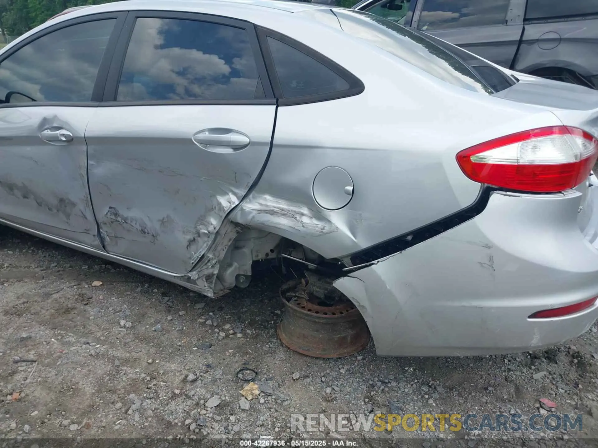 6 Photograph of a damaged car 3FADP4BJ2KM132015 FORD FIESTA 2019