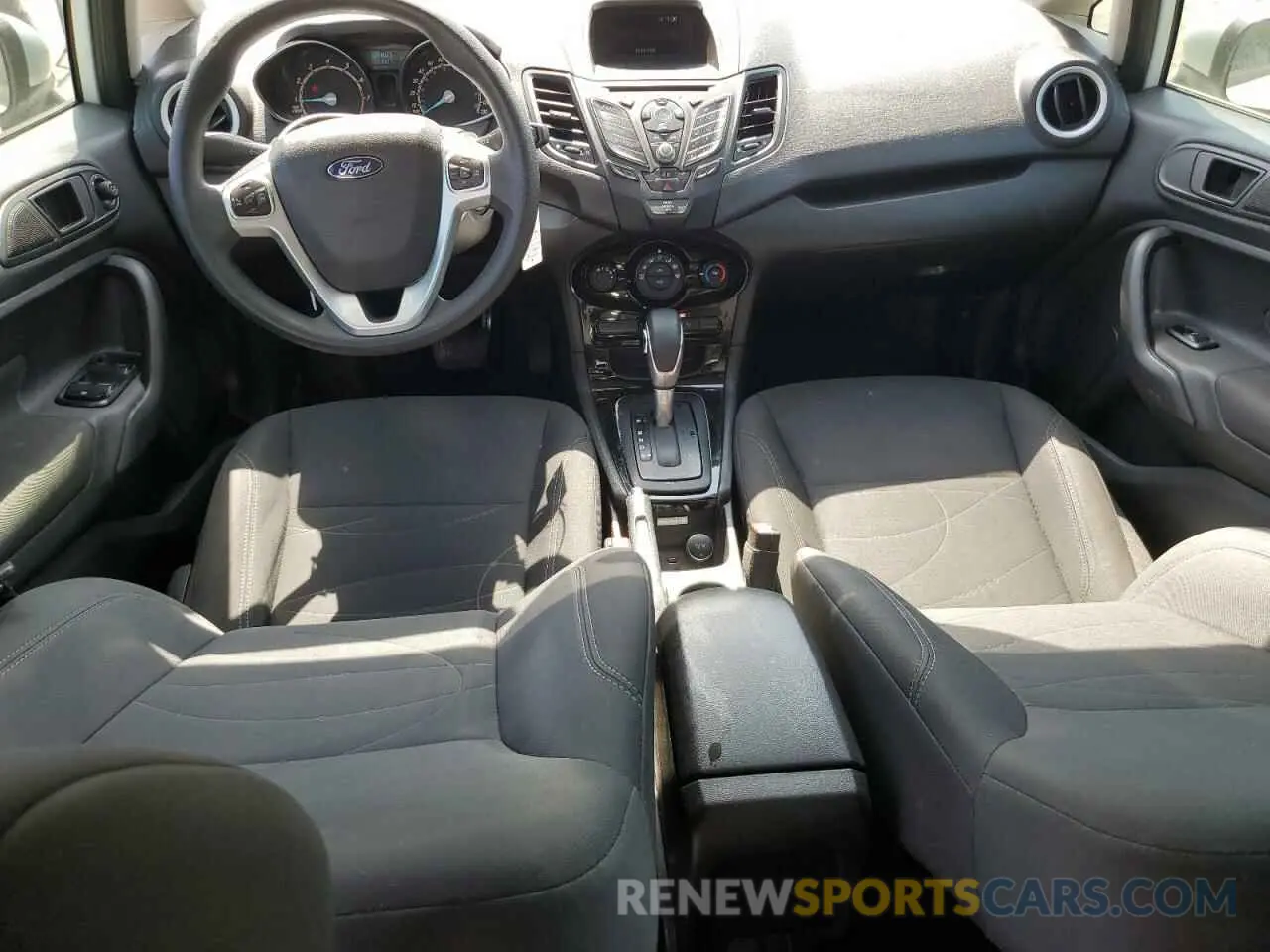 8 Photograph of a damaged car 3FADP4BJ2KM147288 FORD FIESTA 2019