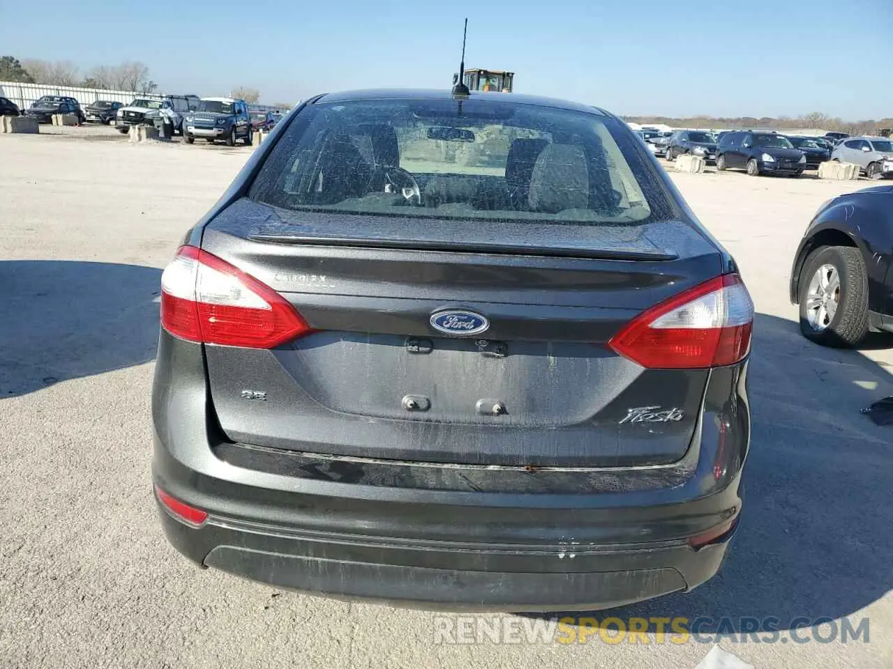 6 Photograph of a damaged car 3FADP4BJ2KM149901 FORD FIESTA 2019