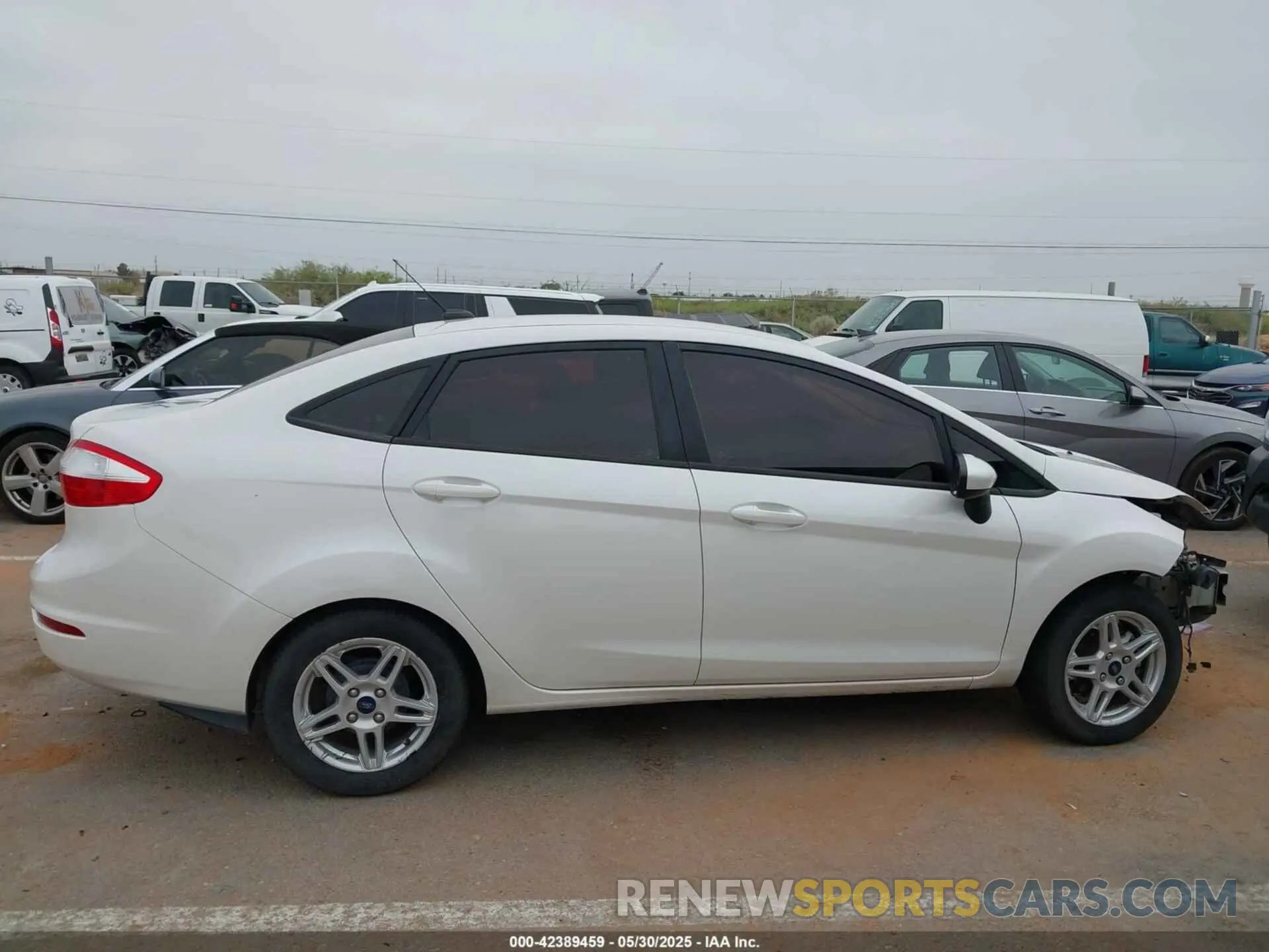 12 Photograph of a damaged car 3FADP4BJ2KM158288 FORD FIESTA 2019