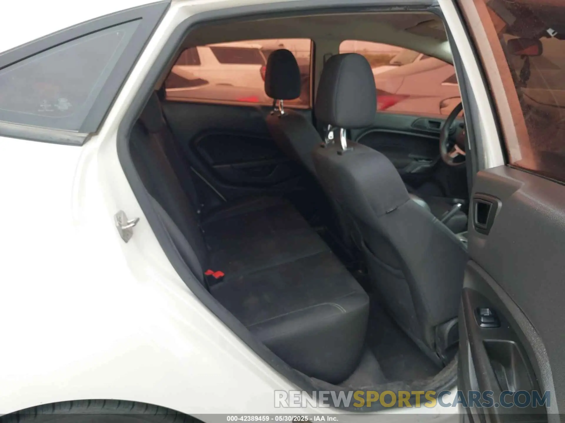 8 Photograph of a damaged car 3FADP4BJ2KM158288 FORD FIESTA 2019