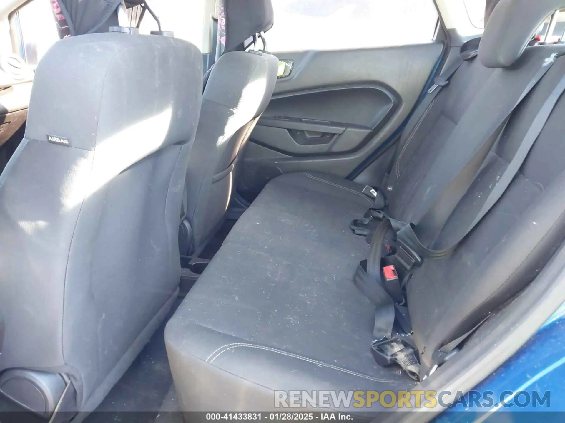 8 Photograph of a damaged car 3FADP4BJ2KM164611 FORD FIESTA 2019